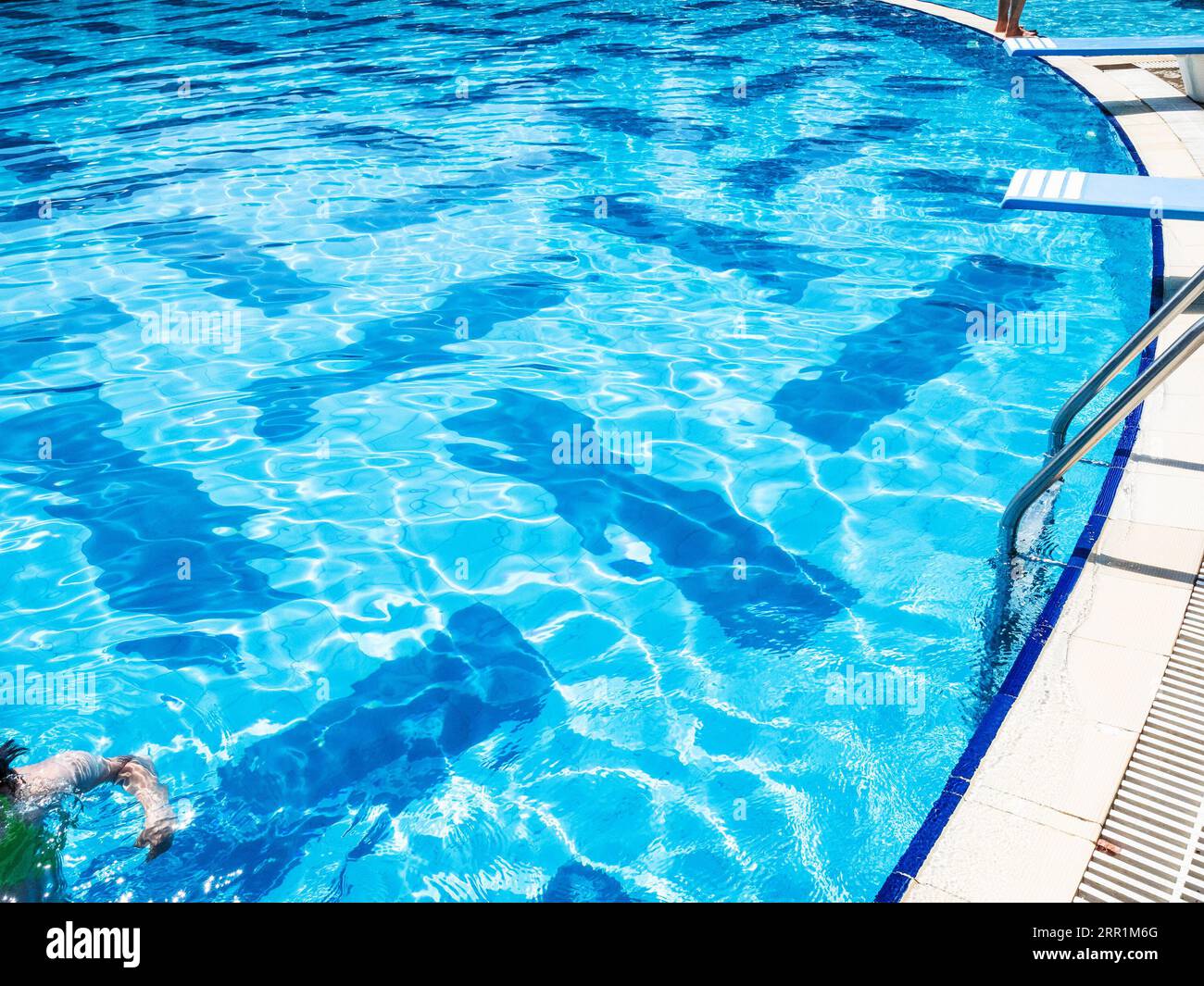 Outdoor blue water swimming hi-res stock photography and images - Alamy