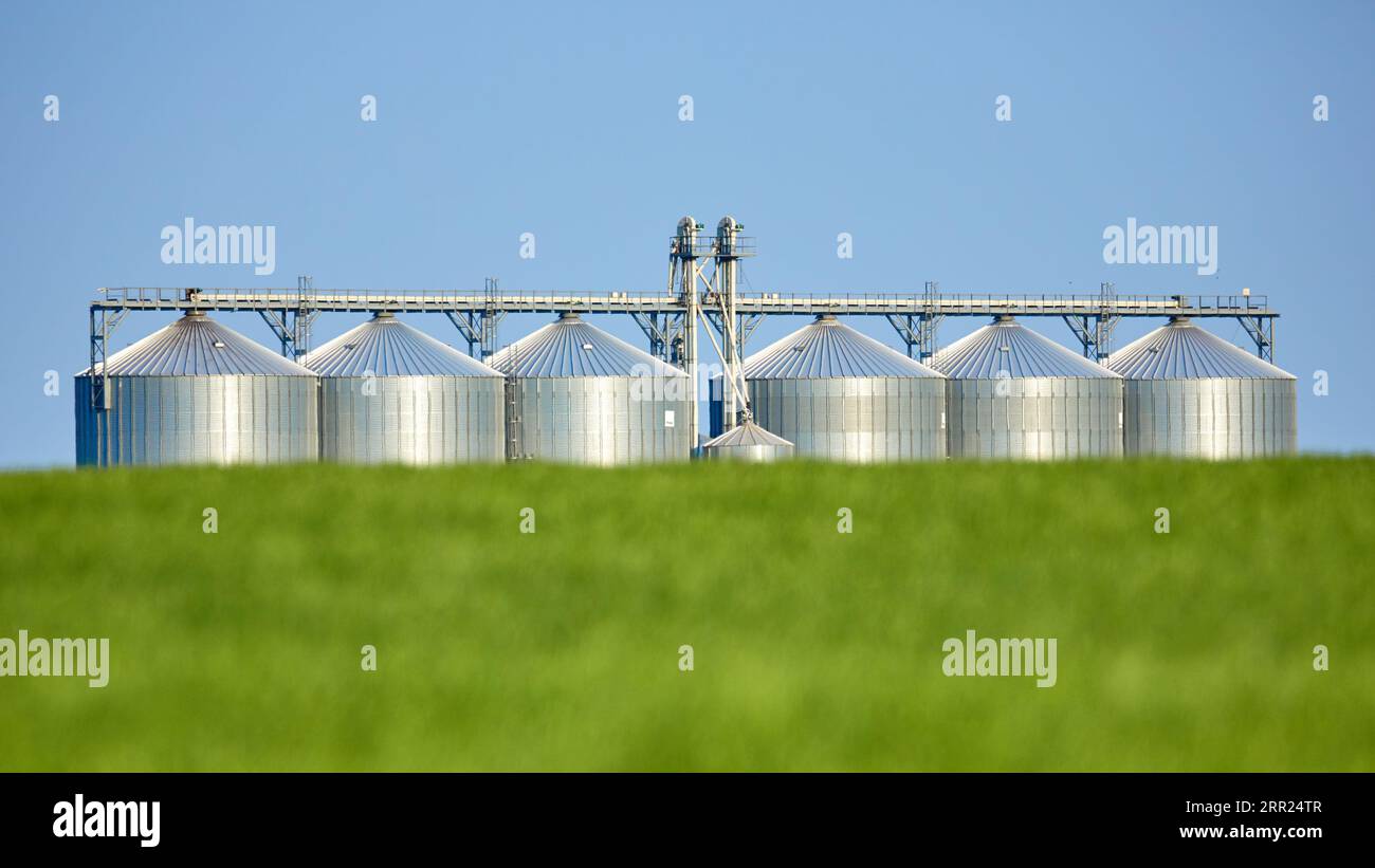Agricultural Silos - Building Exterior, Storage and drying of grains ...