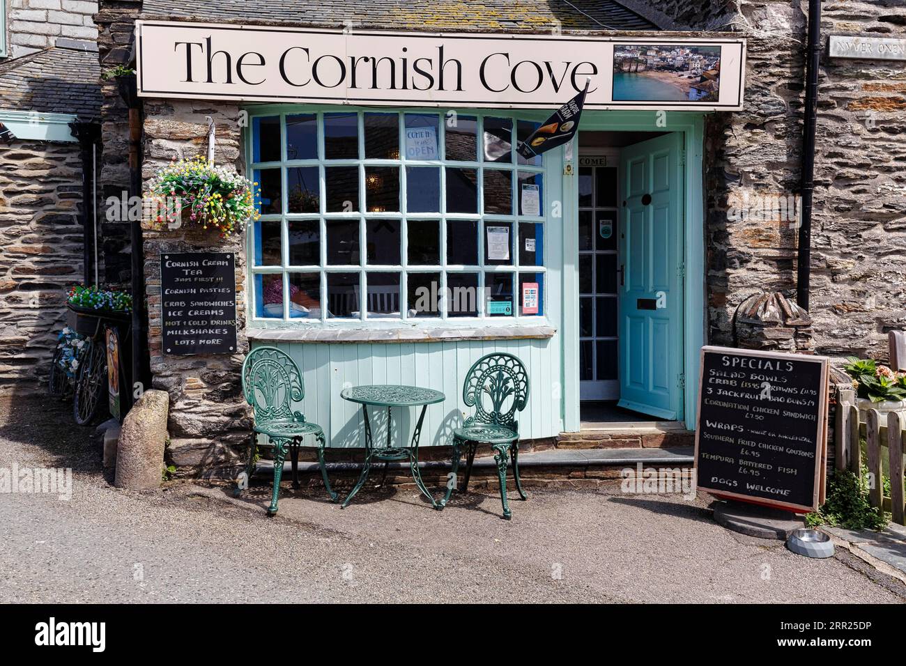 The Cornish Cove, tea room, cafe, restaurant, frontage, Port Isaac