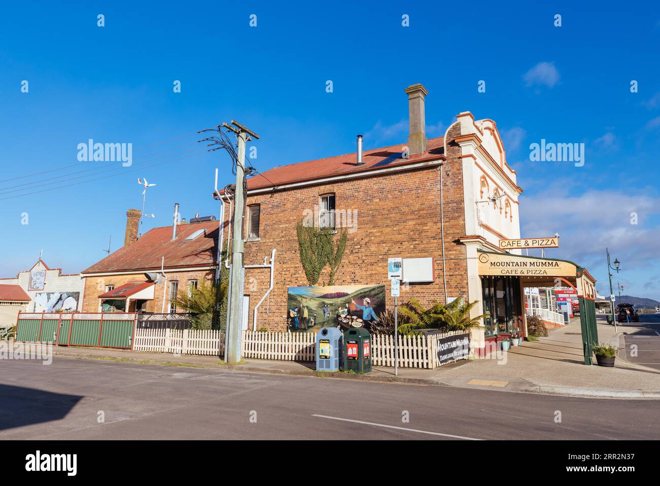 SHEFFIELD AUSTRALIA, SEPTEMBER 12 2022: The rural historic town of Sheffield, famous for its murals on a cold spring day near Devonport in Tasmania Stock Photo