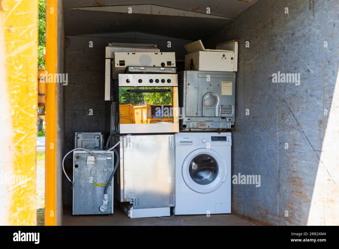 Pilot project on waste prevention and reuse launched. Reuse instead of