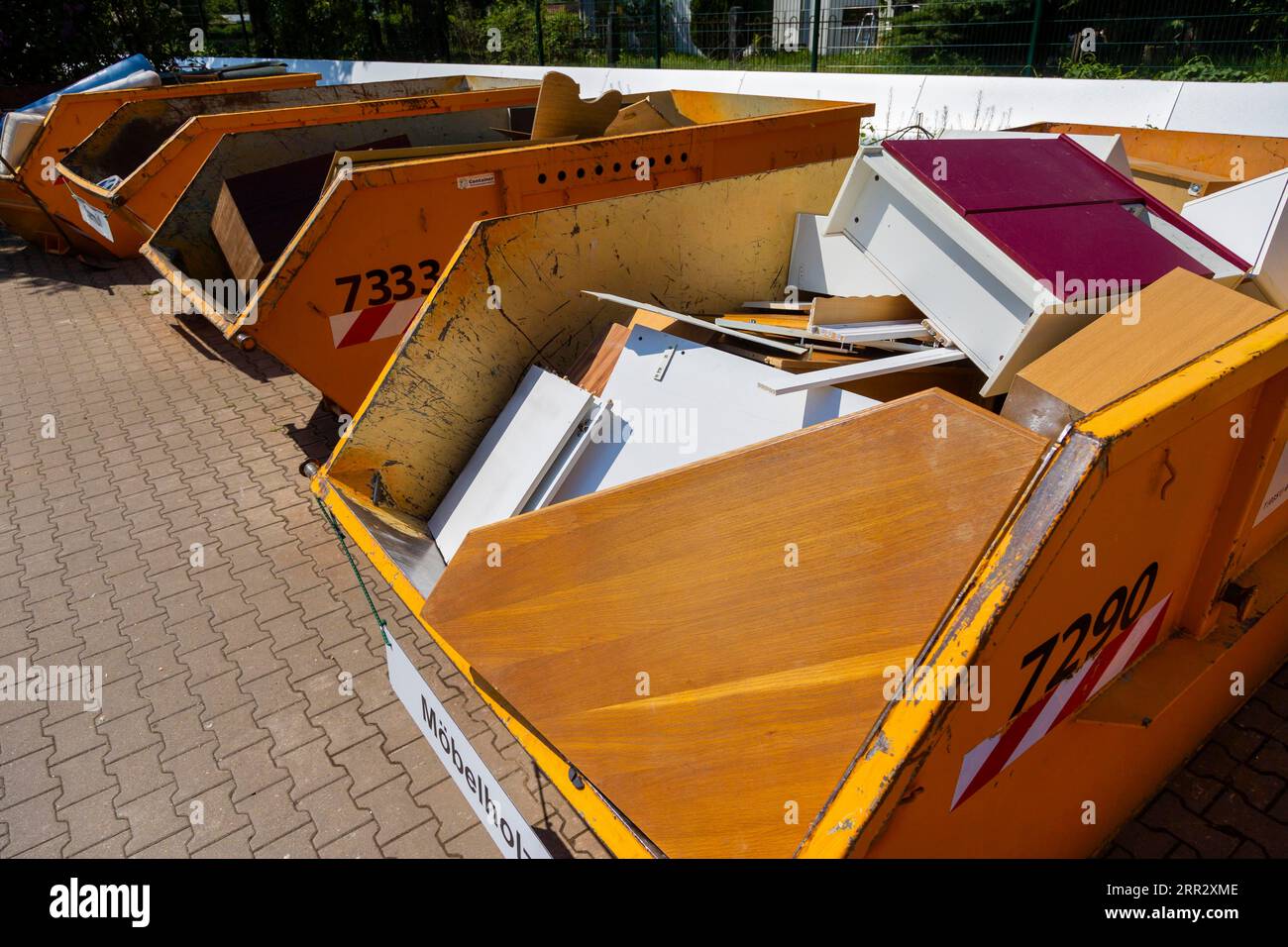 Pilot project on waste prevention and reuse launched. Reuse instead of