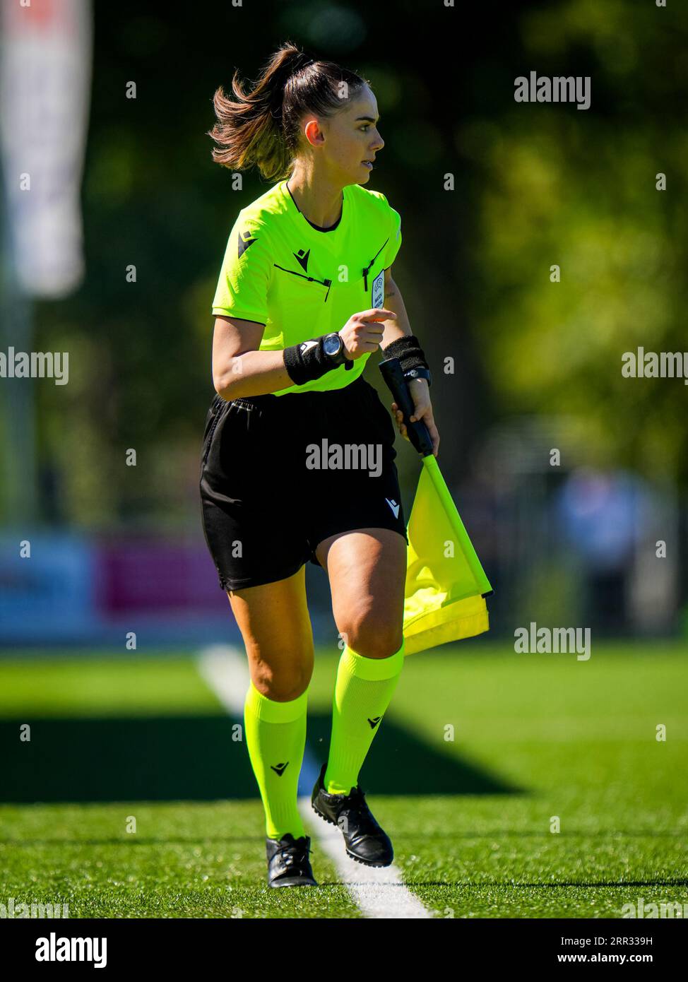 Enschede, Netherlands. 06th Sep, 2023. ENSCHEDE, NETHERLANDS - SEPTEMBER 6: Assistant Referee Edjena Kapxhiu during the UEFA Women's Champions League LP Group 1 Semi Final match between Levante UD and Stjarnan at the Sportpark Schreurserve on September 6, 2023 in Enschede, Netherlands (Photo by Rene Nijhuis/BSR Agency) Credit: BSR Agency/Alamy Live News Stock Photo