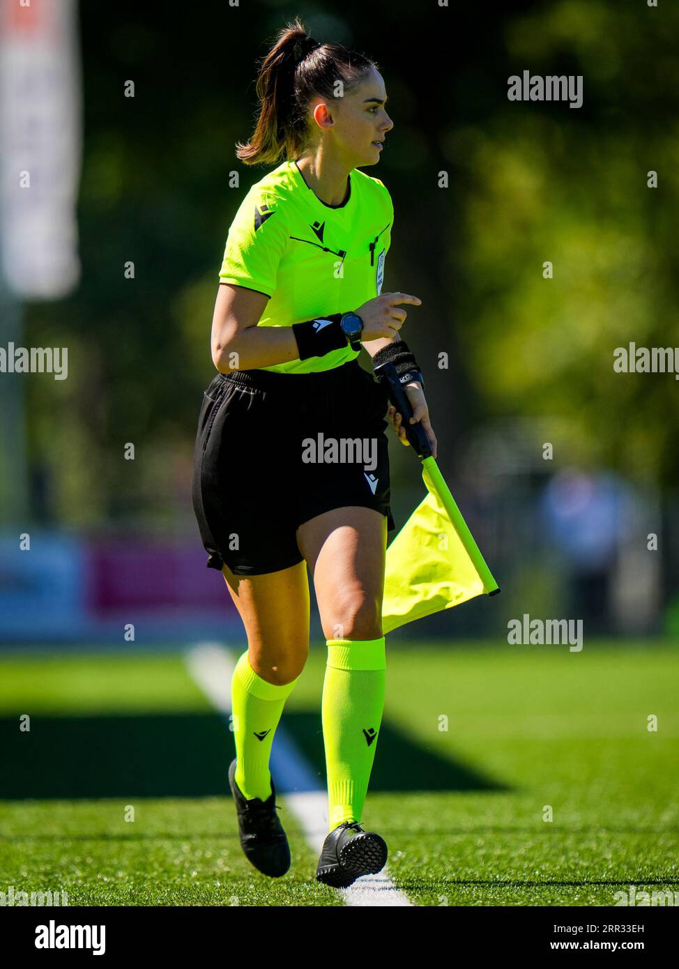 Enschede, Netherlands. 06th Sep, 2023. ENSCHEDE, NETHERLANDS - SEPTEMBER 6: Assistant Referee Edjena Kapxhiu during the UEFA Women's Champions League LP Group 1 Semi Final match between Levante UD and Stjarnan at the Sportpark Schreurserve on September 6, 2023 in Enschede, Netherlands (Photo by Rene Nijhuis/BSR Agency) Credit: BSR Agency/Alamy Live News Stock Photo