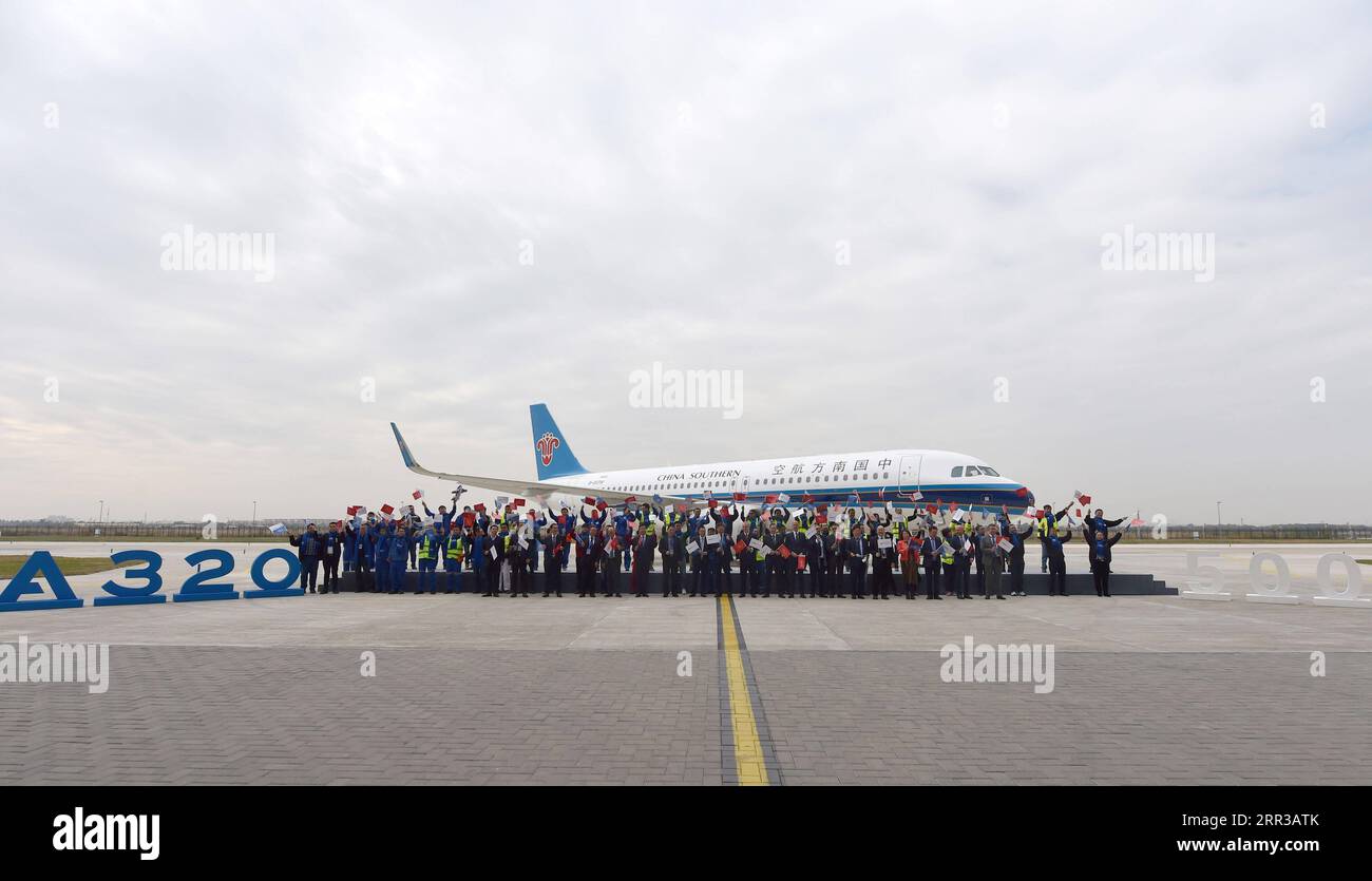 Airbus a320neo family aircraft hi-res stock photography and images - Alamy
