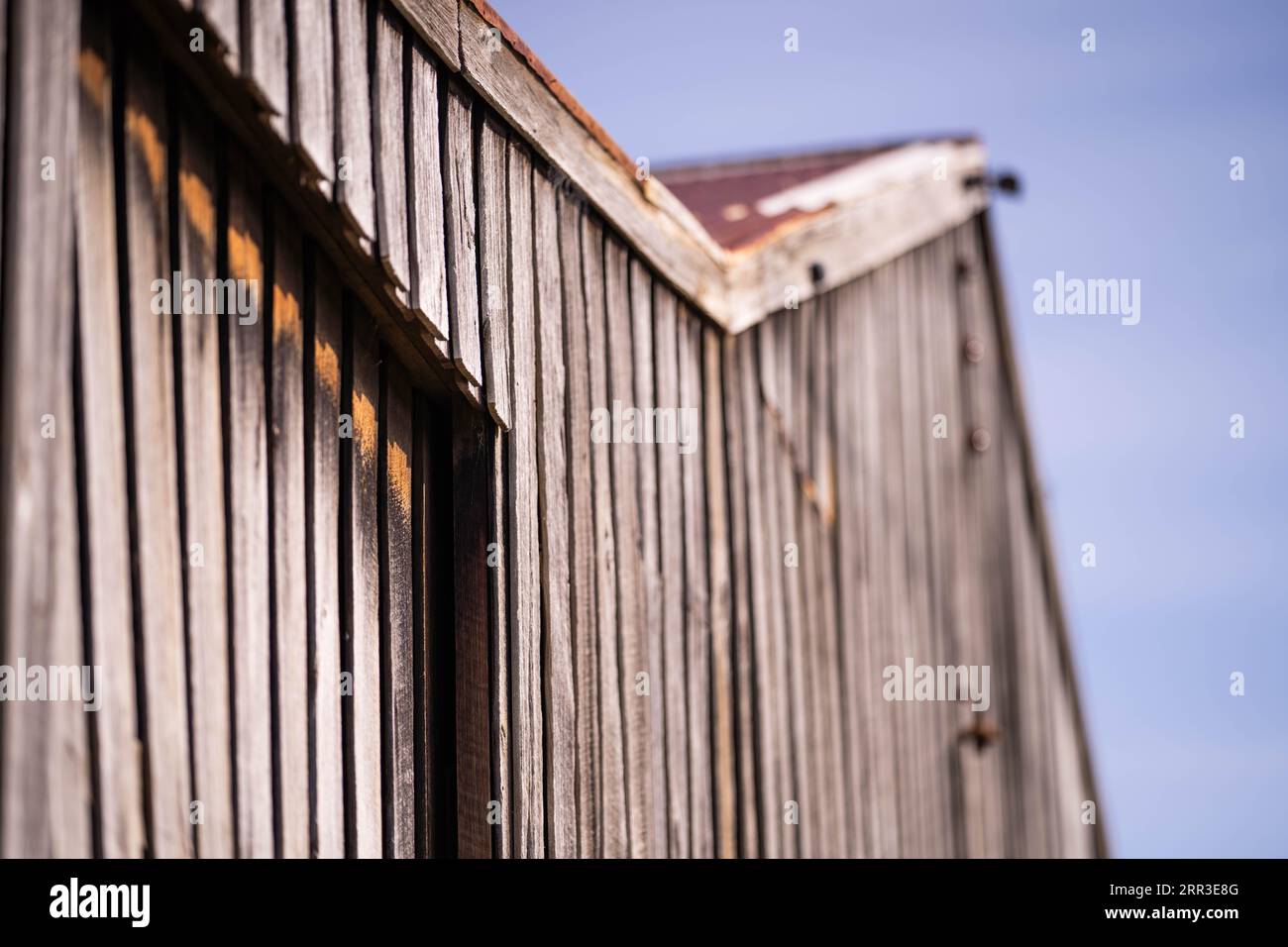 Old shed with shingle roof hi-res stock photography and images - Alamy