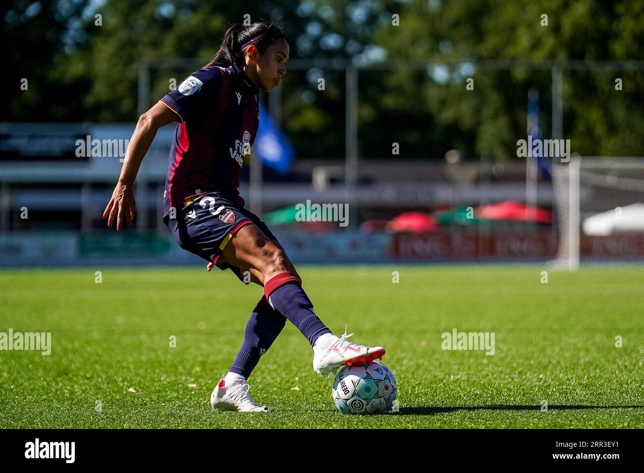 Enschede, Netherlands. 06th Sep, 2023. ENSCHEDE, NETHERLANDS - SEPTEMBER 6: Antonia of Levante UD dribbles with the ball during the UEFA Women's Champions League LP Group 1 Semi Final match between Levante UD and Stjarnan at the Sportpark Schreurserve on September 6, 2023 in Enschede, Netherlands (Photo by Rene Nijhuis/BSR Agency) Credit: BSR Agency/Alamy Live News Stock Photo