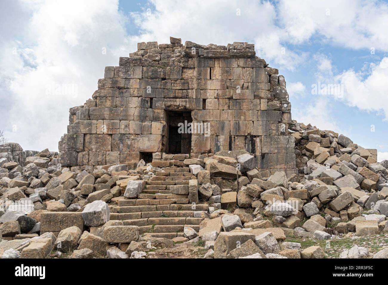 Tower of Claudius, ancient Roman ruins in Faqra, Lebanon Stock Photo