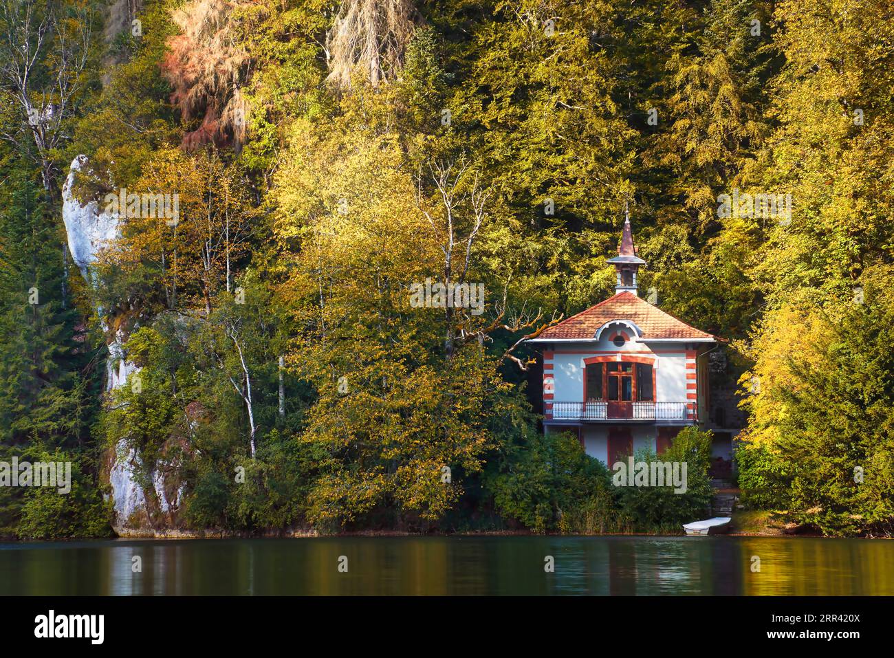 Fisherman's house on the Doubs near Côte-du-Doubs, 2300 La Chaux-de-Fonds. NE Switzerland Stock Photo