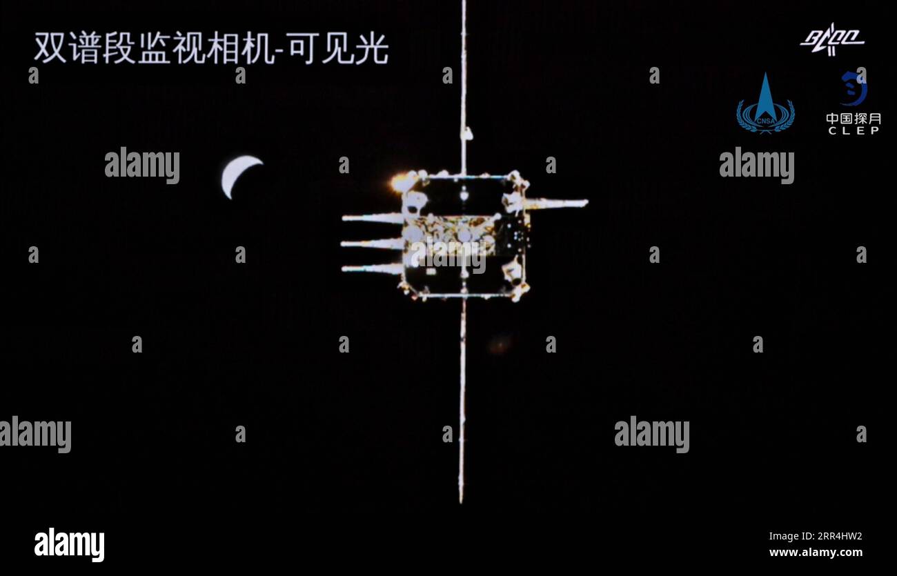 Korbyte Rendezvous Orbit rendezvous docking hi-res stock photography and images - Alamy