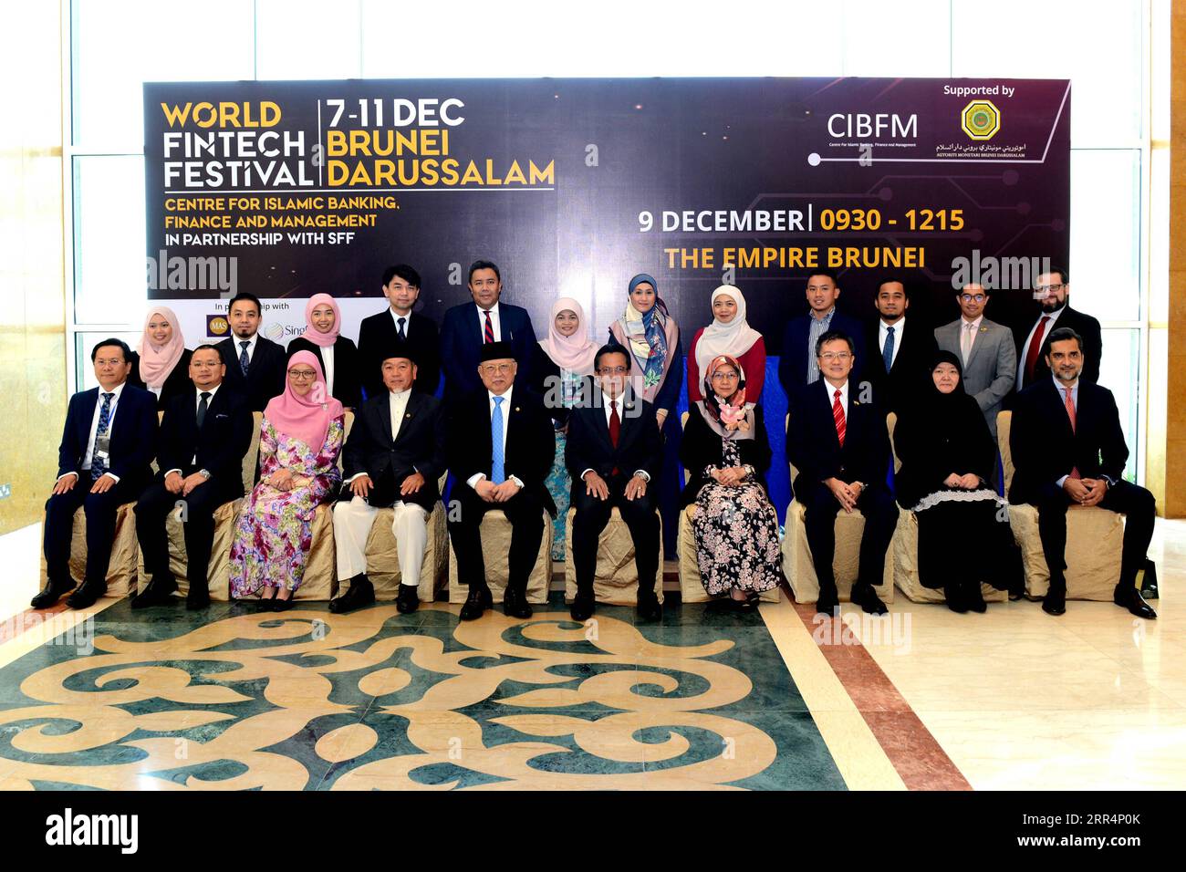 201210 -- BANDAR SERI BEGAWAN, Dec. 10, 2020 -- Invited guests pose for