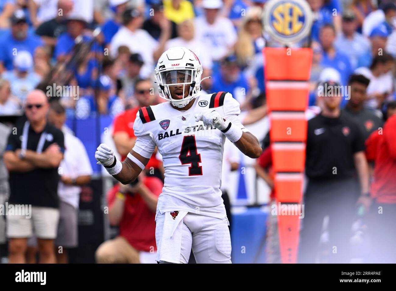 Ball State defensive back Tyler Potts (4) plays against Kentucky during ...