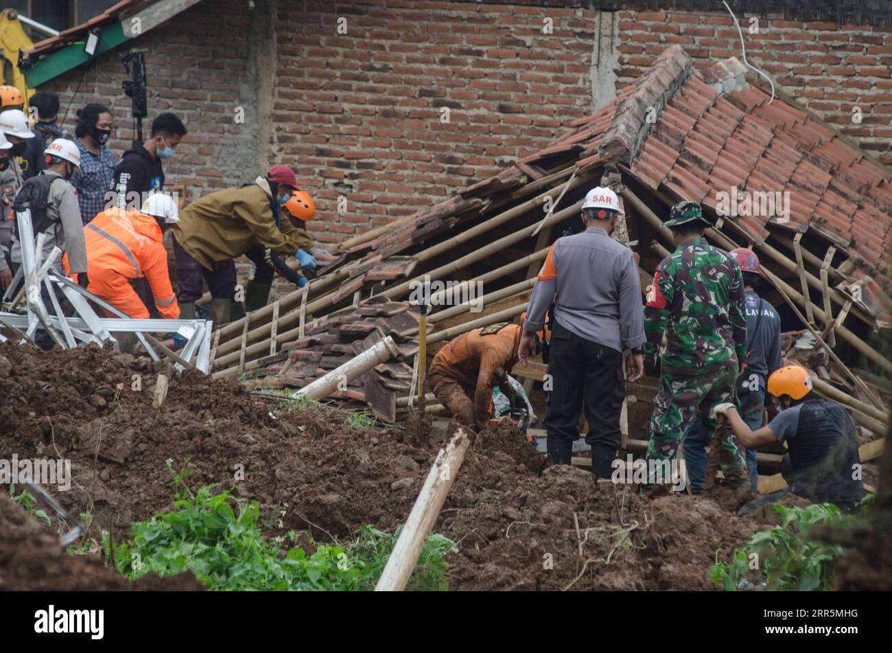 210110 -- WEST JAVA, Jan. 10, 2021 -- Search and Rescue SAR team ...