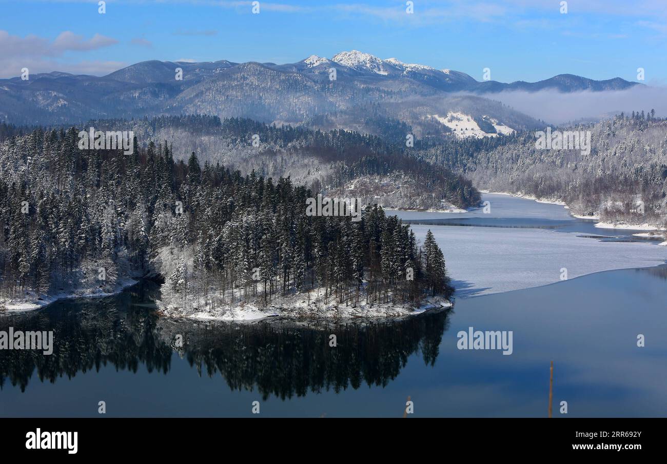 210201 -- LOKVE CROATIA, Feb. 1, 2021 -- Photo taken on Feb. 1, 2021 shows the winter scenery of the Lokve Lake near Lokve, western Croatia s mountainous Gorski Kotar region.  via Xinhua CROATIA-LOKVE-WINTER SCENERY KristinaxStedulxFabac/Pixsell PUBLICATIONxNOTxINxCHN Stock Photo