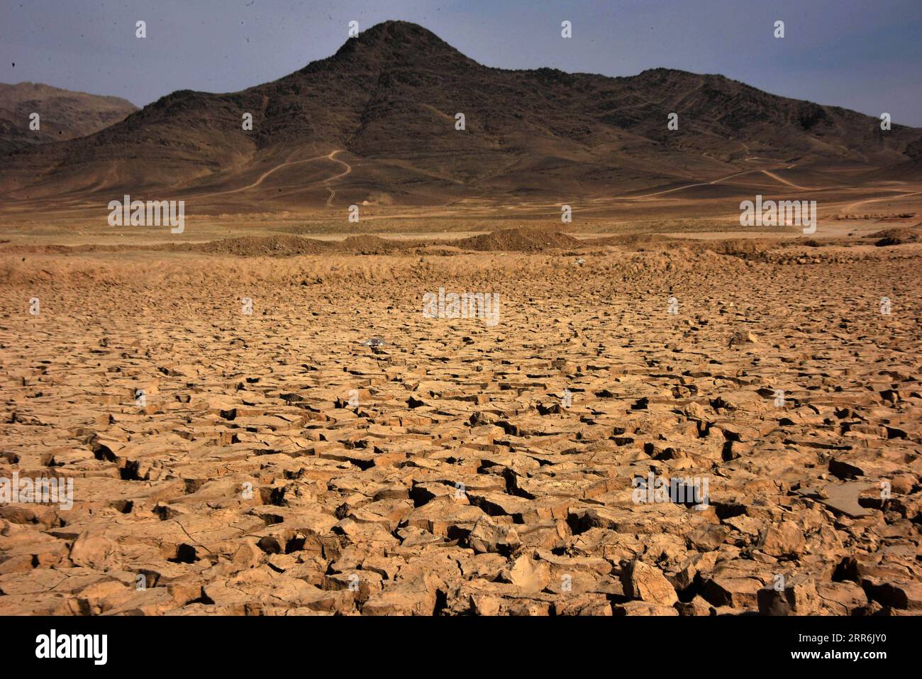 Dam affected hi-res stock photography and images - Alamy