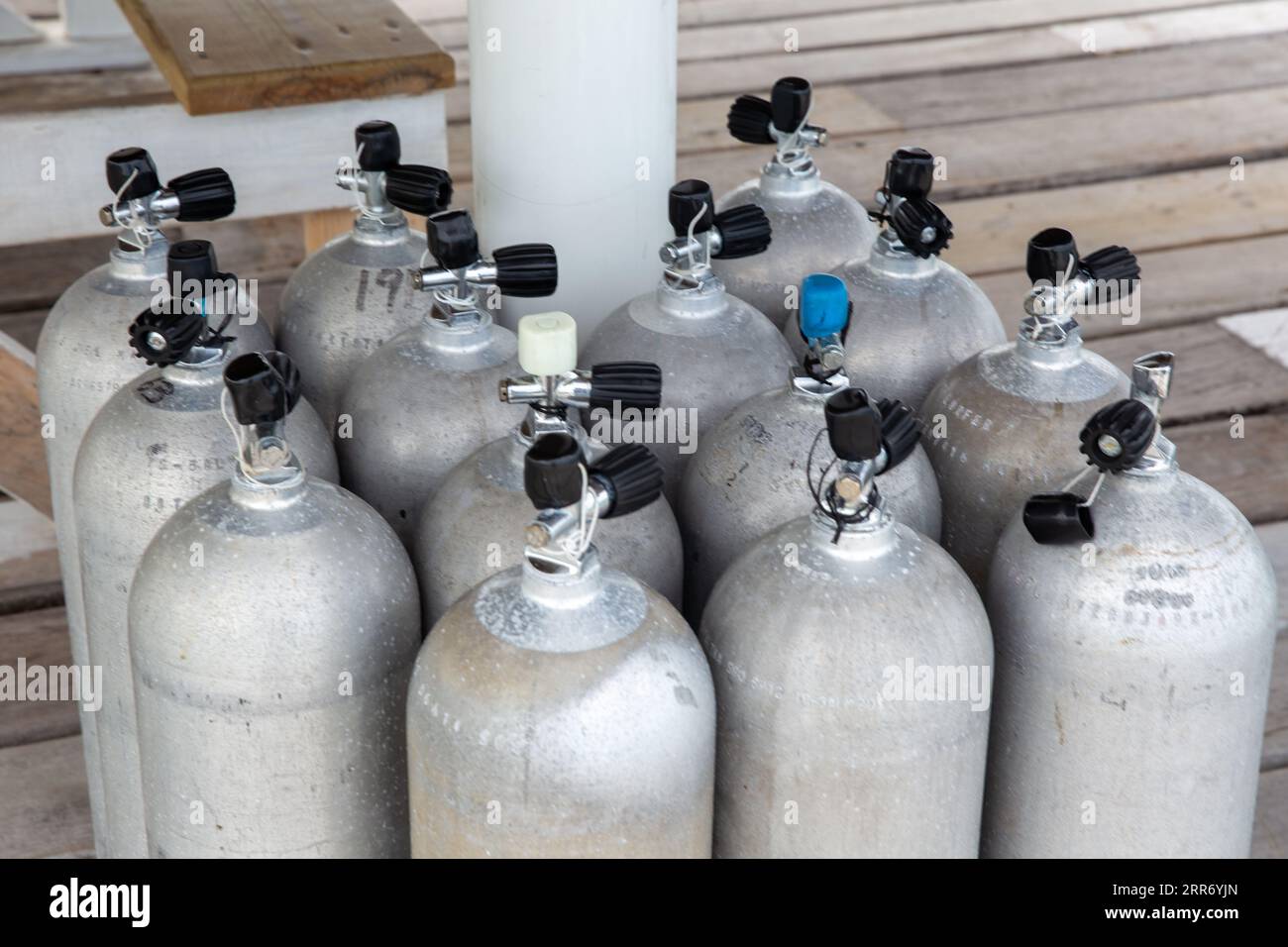 Scuba tanks filled ready for a tour Stock Photo Alamy