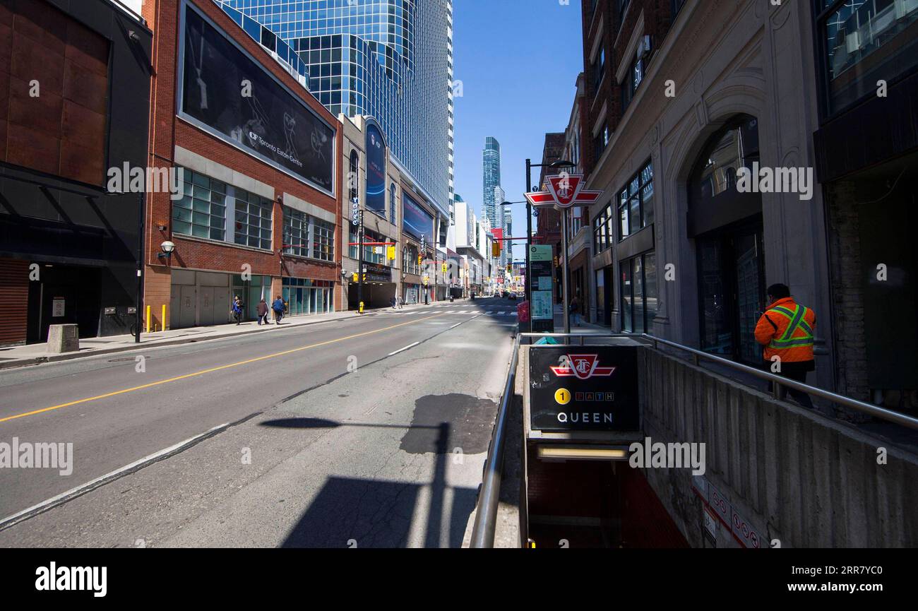 210408 -- TORONTO, April 8, 2021 -- Photo taken on April 8, 2021 shows a street in downtown Toronto, Ontario, Canada. As COVID-19 cases rise due to more transmissible variants spreading across Canada, populous provinces in the country are reinstating public health restrictions to stem the pandemic. Ontario province imposed a provincewide stay-at-home order that went into effect at 12:01 a.m. Thursday and lasts 28 days. Photo by /Xinhua CANADA-ONTARIO-COVID-19-STAY-AT-HOME ORDER ZouxZheng PUBLICATIONxNOTxINxCHN Stock Photo