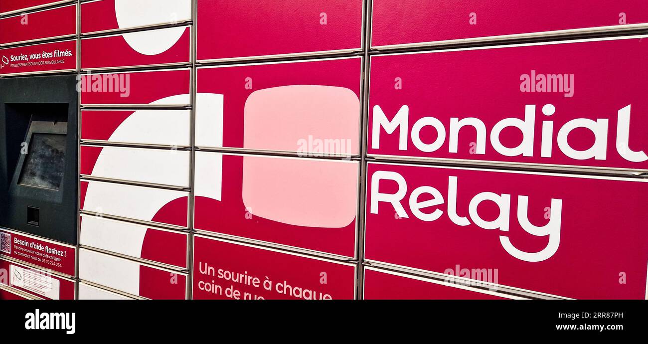 Mondial relay collecting point, Lyon, France Stock Photo Alamy