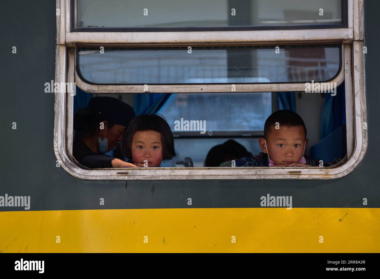 Look out for train hi-res stock photography and images - Alamy