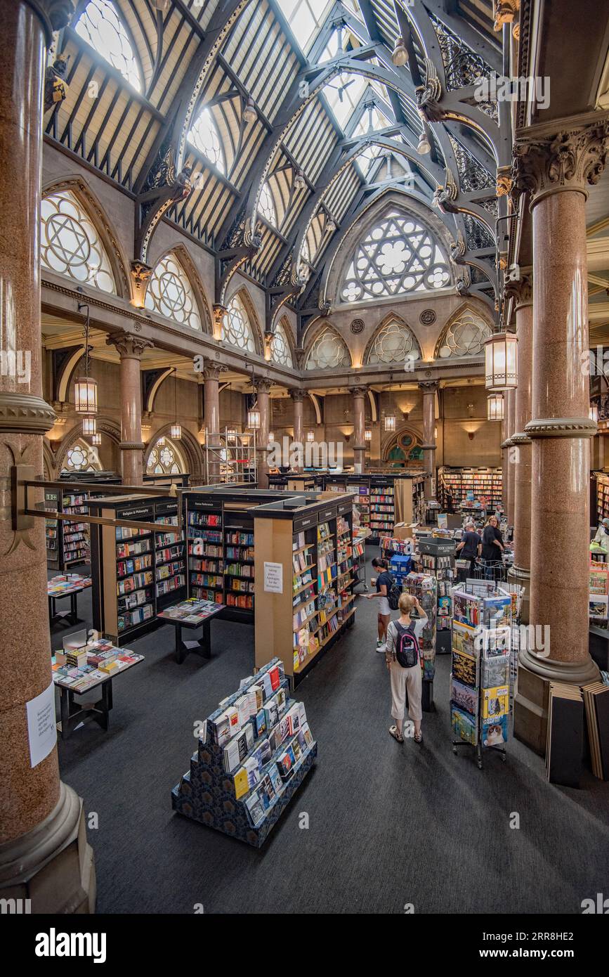 Waterstones,The Wool Exchange,  10 Hustlergate, Bradford BD1 1BL built originally as a wool-trading centre in the 19th century. Stock Photo