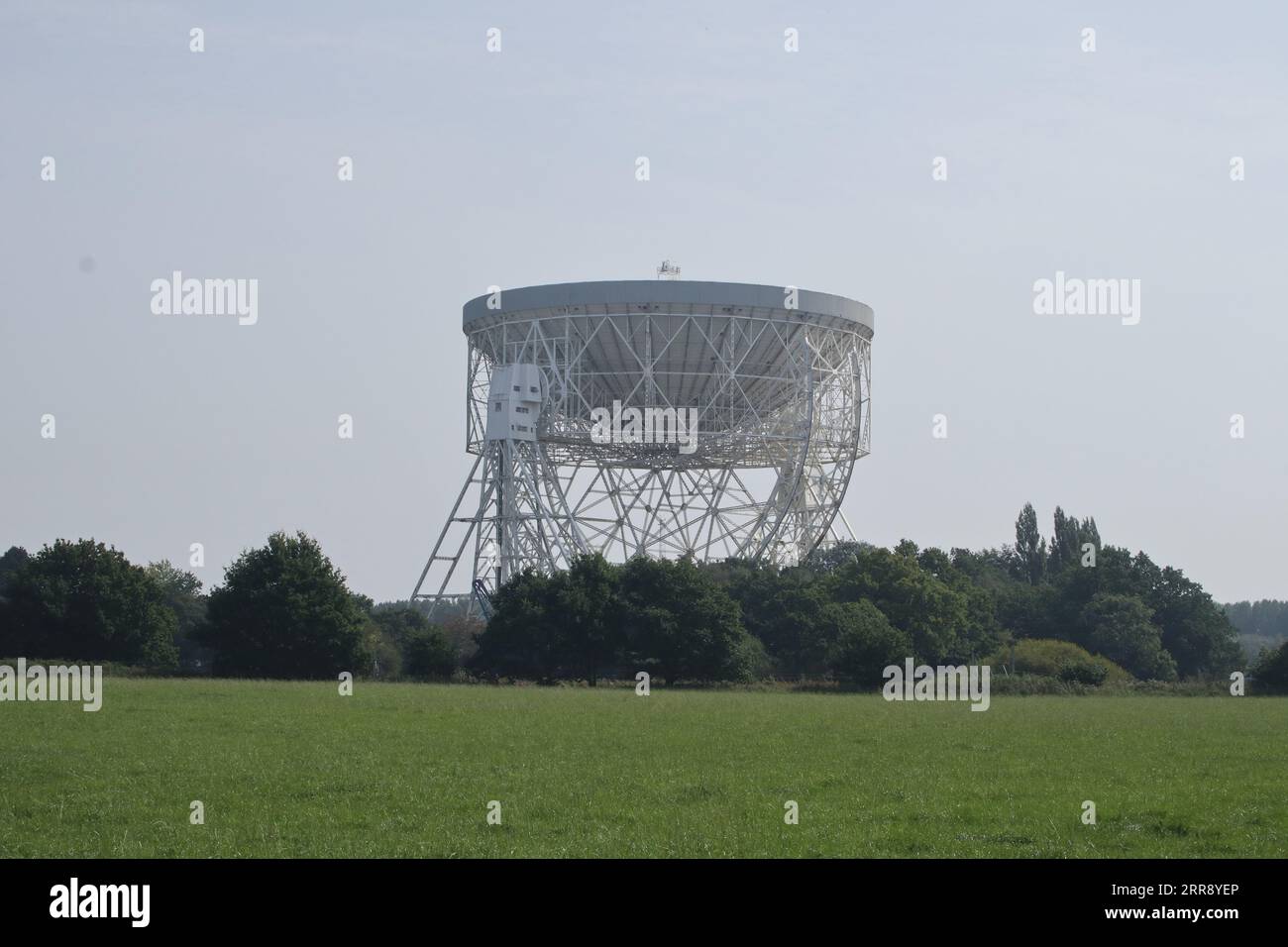 Cheshire England UK 6th September 2023 The Lovell telescope at The Jodrell Bank radio observatory site and arboretum.  The site at Lower Withington, Cheshire, is a visitor attraction.  The  observatory became a UNESCO World Heritage Site in 2019. Jodrell Bank, was named after William Jauderell, an archer whose descendants lived at the mansion, ©Ged Noonan/Alamy Stock Photo