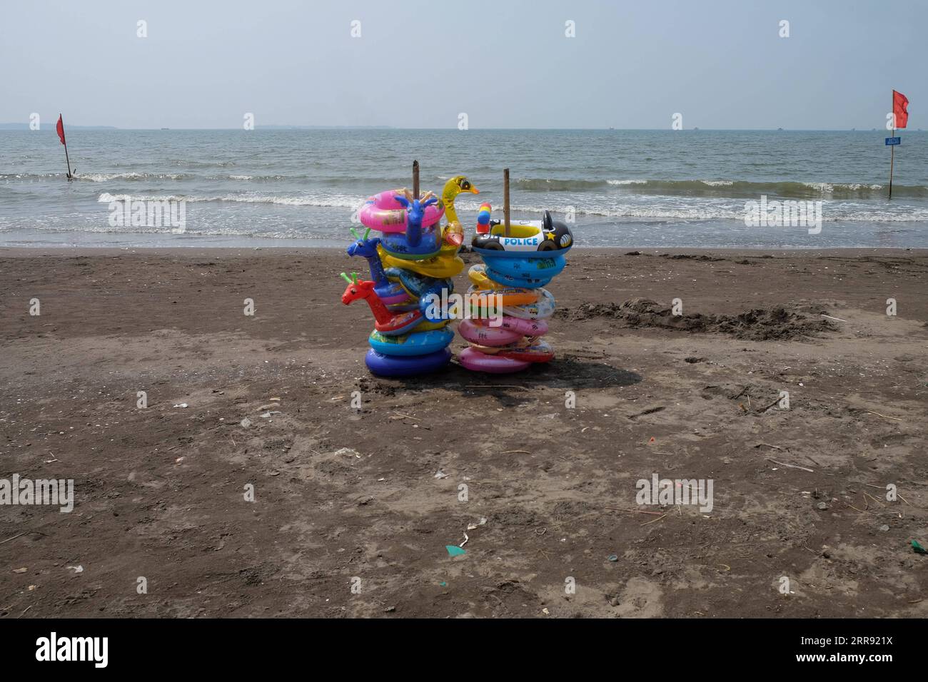 210523 -- TANGERANG, May 23, 2021 -- Photo taken on May 23, 2021 shows a scene at Tanjung Pasir beach of Tangerang district in Indonesia. The local government temporarily closed tourist sites in Tangerang district in order to prevent the spread of COVID-19, which is expected to increase again due to Eid and homecoming activities.  INDONESIA-TANGERANG-COVID-19-TOURIST SITES-CLOSE VerixSanovri PUBLICATIONxNOTxINxCHN Stock Photo