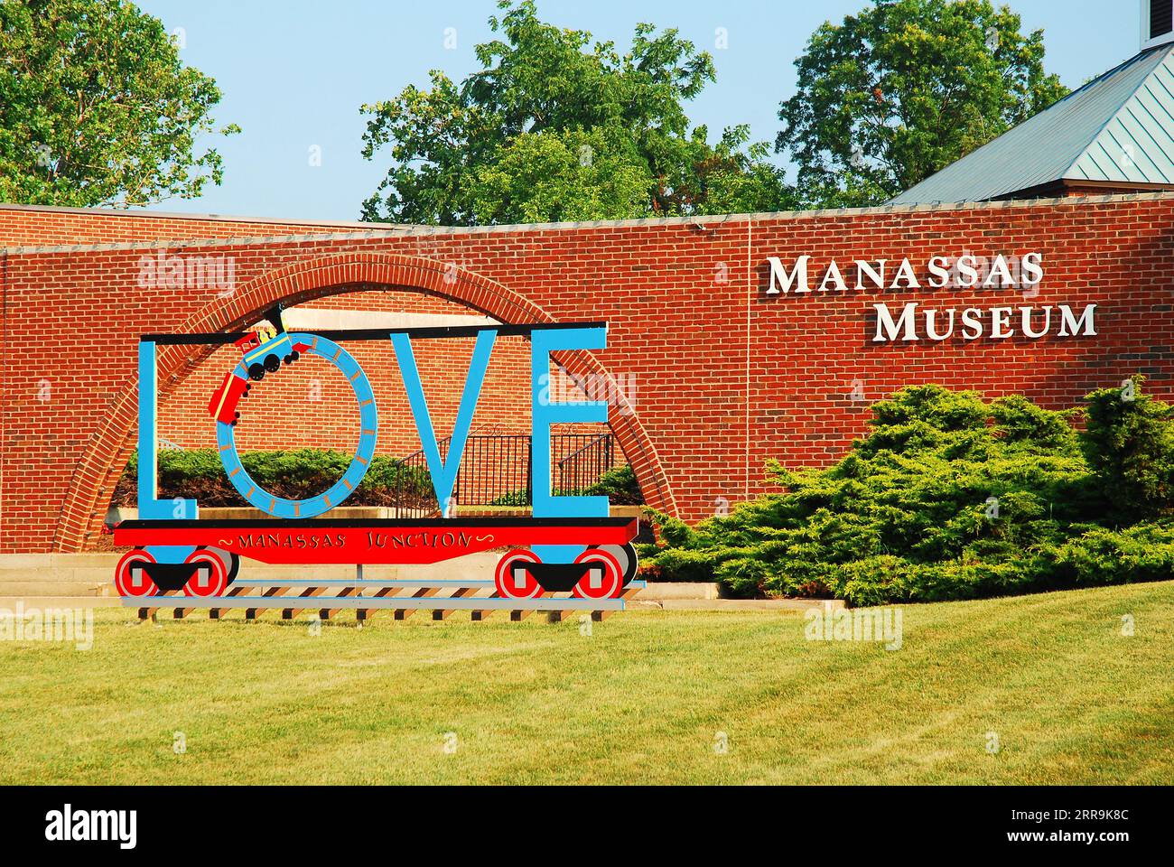 Manassas Museum, chronicling the history of the town and displays art