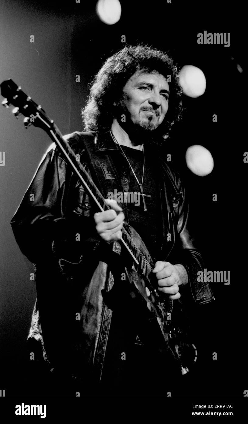 Black sabbath ozzy osbourne Black and White Stock Photos & Images Alamy