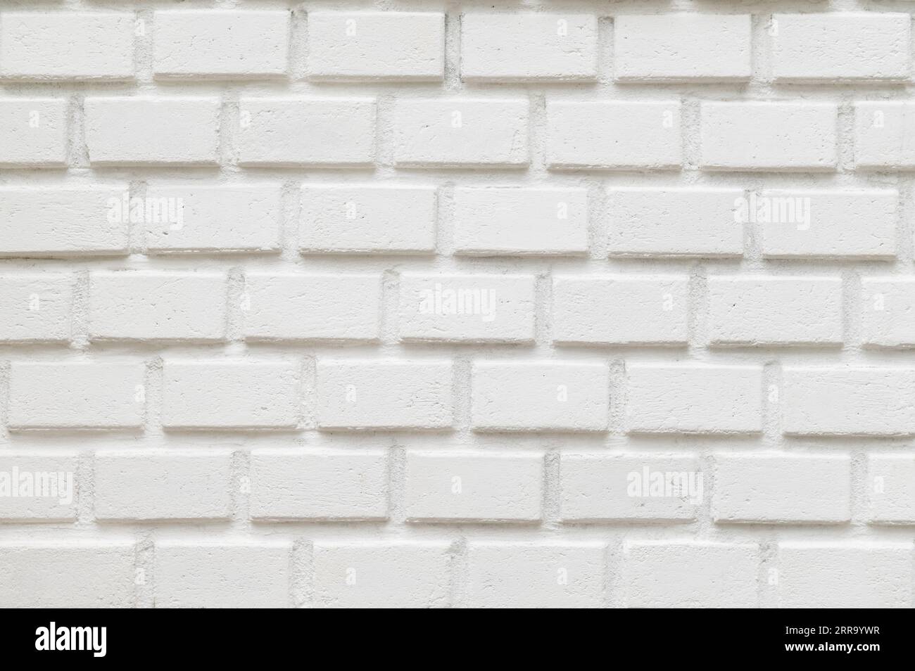Aged white building facade hi-res stock photography and images - Alamy