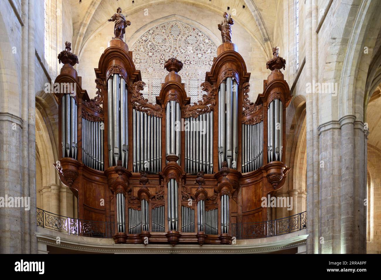 Isnard Pipe Organ (1772-74) & Interior of the Church or Basilica of Mary Magdalene Saint-Maximin-la-Sainte-Baume (1295-1532) Var Provence France Stock Photo