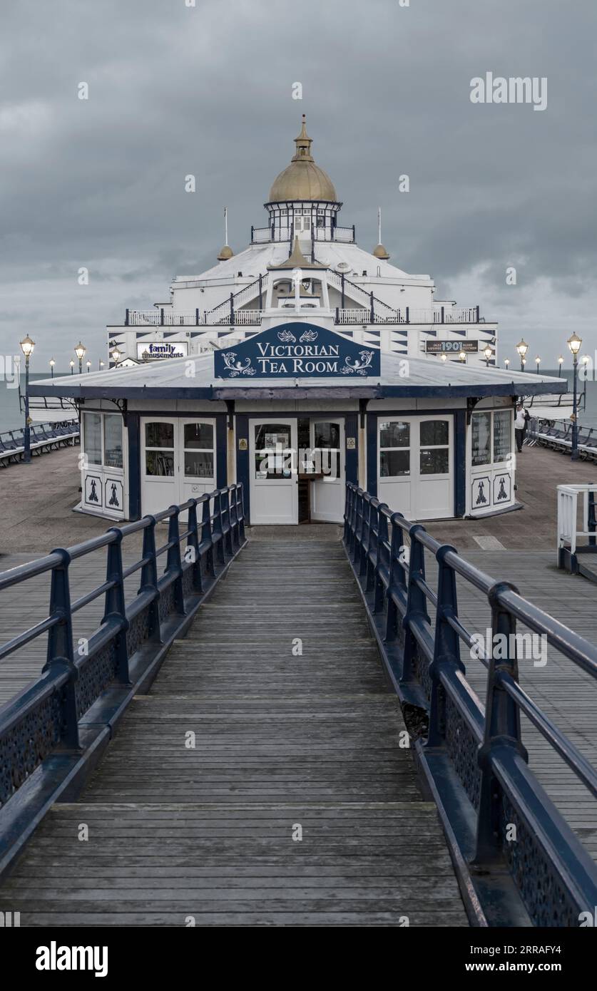 Victorian tea room hi-res stock photography and images - Alamy