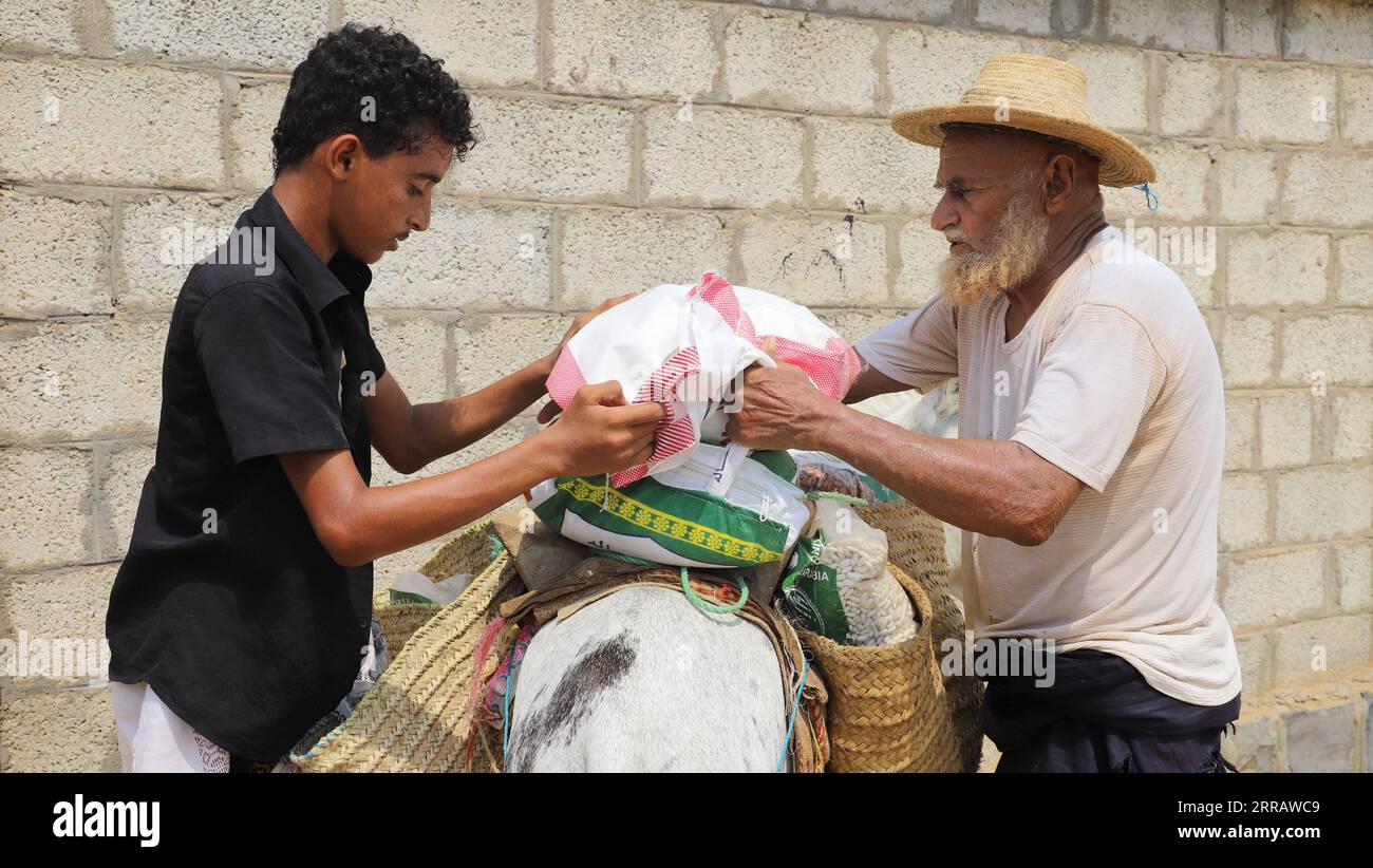 Humainitarian Aid Ration Donkey humanitarian relief aid hi-res stock photography and images - Alamy