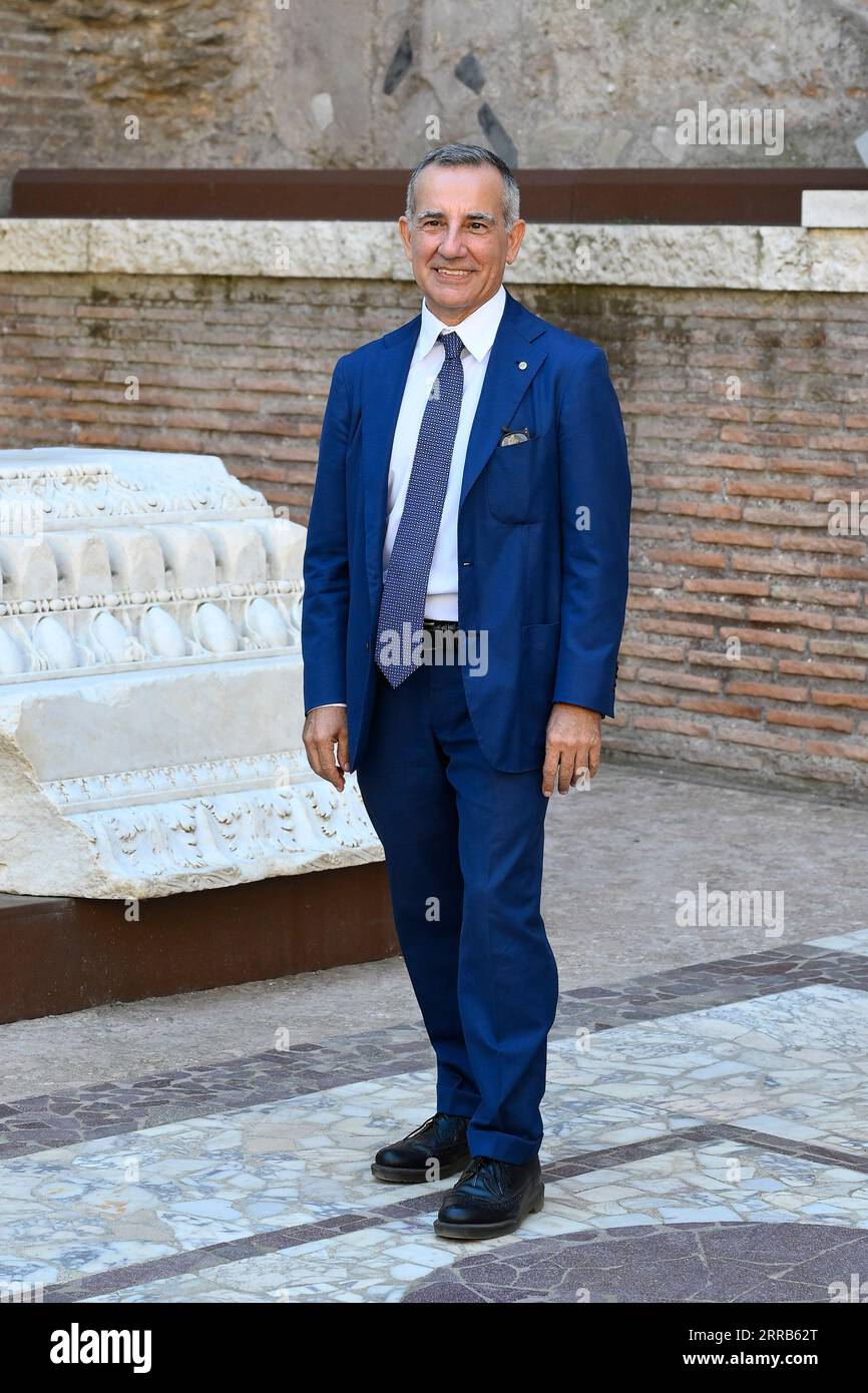 Alberto cecchini hi-res stock photography and images - Alamy