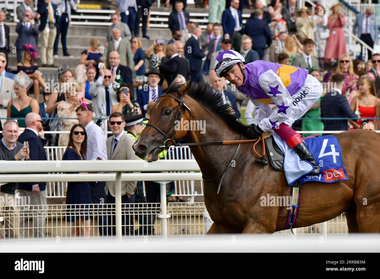 Horse Kinross and jockey Frankie Dettori Stock Photo Alamy
