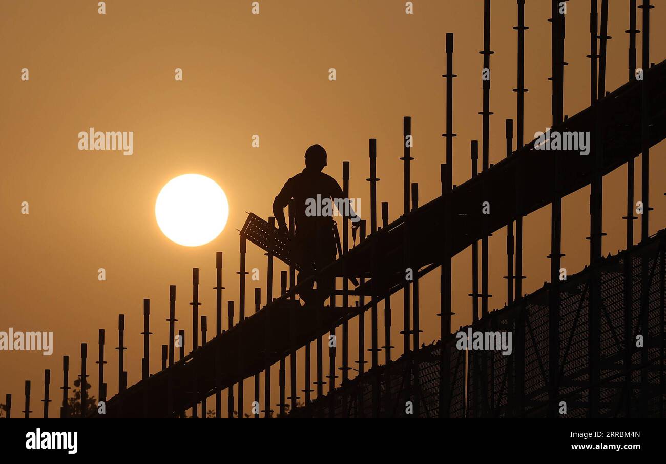 500 yuan hi-res stock photography and images - Alamy