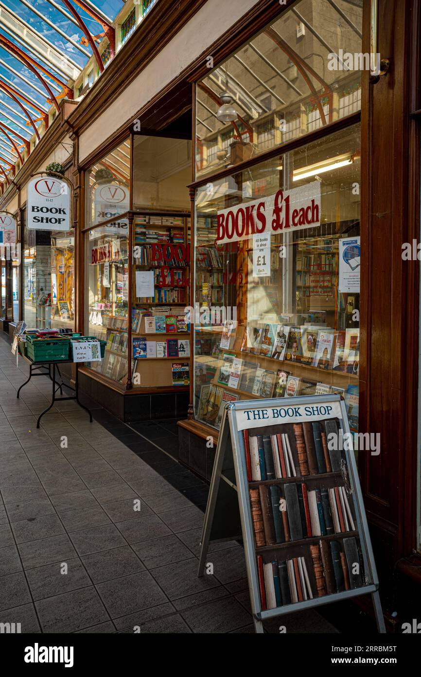 Second Hand Bookshop, Second Hand Bookstore in Great Yarmouth, Norfolk, UK. The Victoria Arcade Book Shop Great Yarmouth. Stock Photo