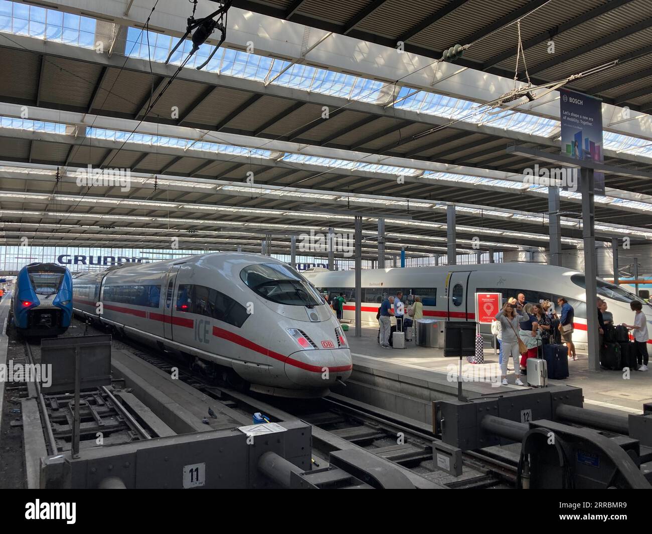 Munich, Germany. 07th Sep, 2023. Trains are at a standstill at Munich Central Station. Rail
