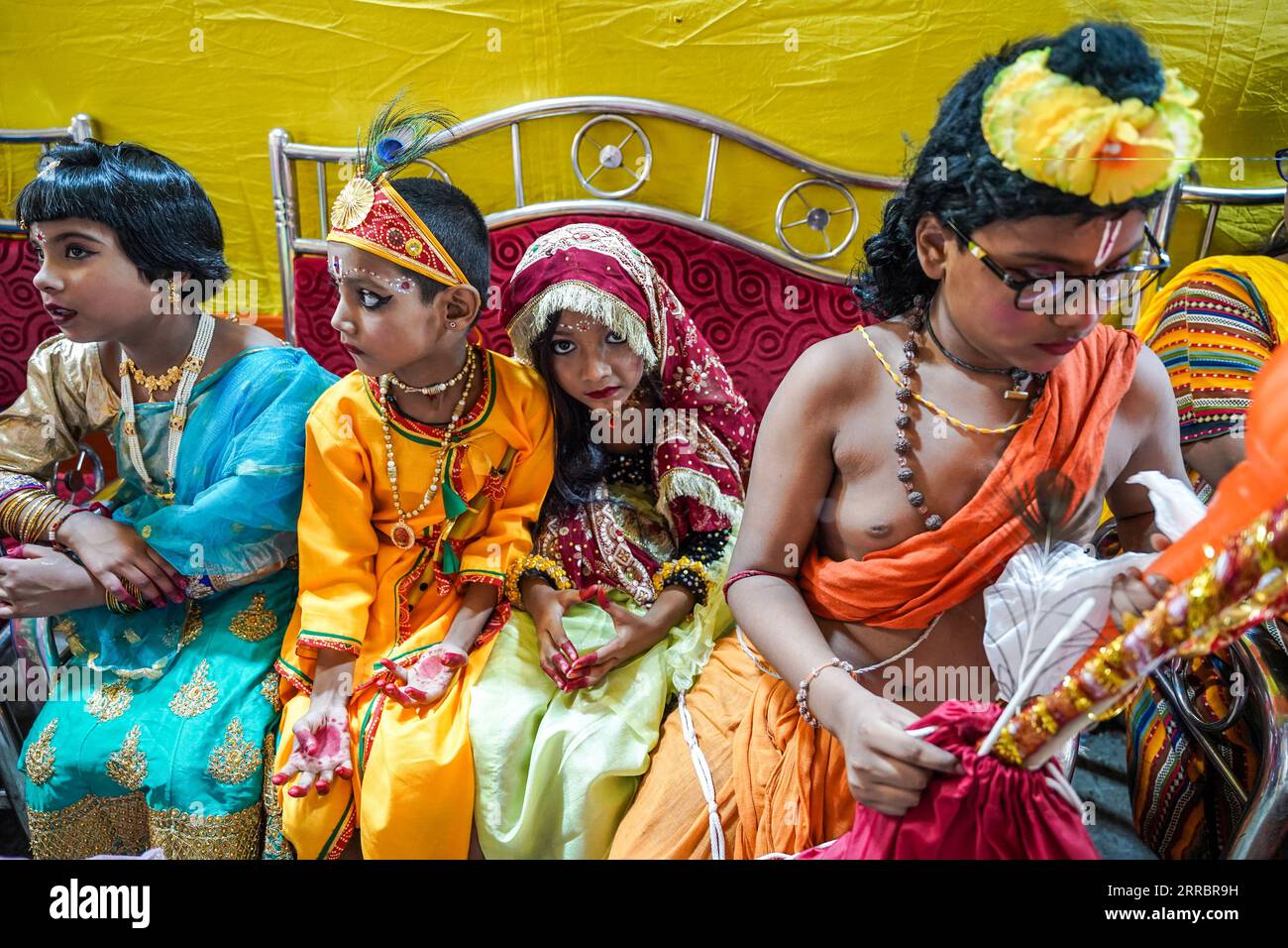 Kolkata, West Bengal, India. 8th Sep, 2023. Children dressed up as ...