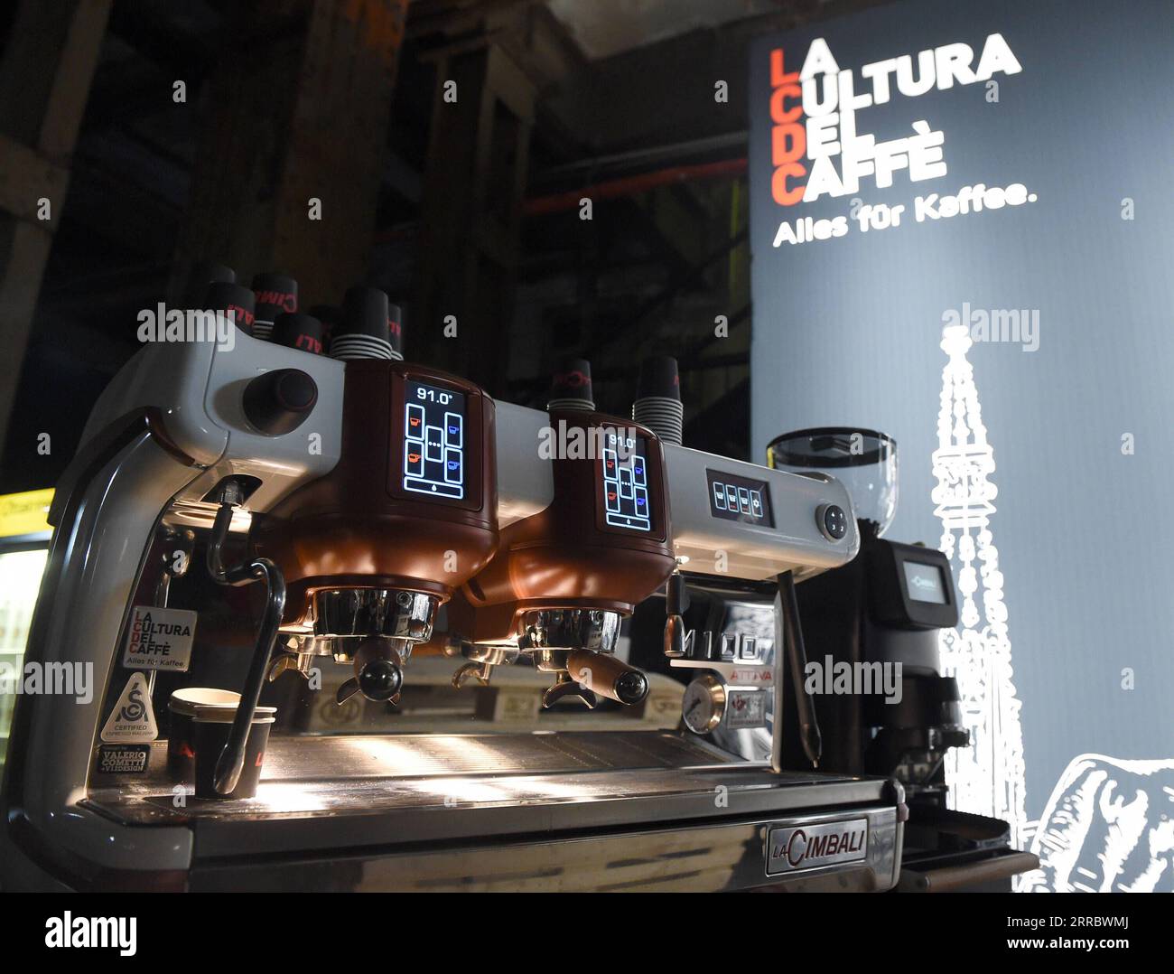 211008 -- VIENNA, Oct. 8, 2021 -- Coffee machines are exhibited at the 2021 Vienna Coffee Festival in Vienna, Austria, on Oct. 8, 2021. The 2021 Vienna Coffee Festival is held here in the Ottakringer Brewery from Oct. 8 to Oct. 10, attracting over 60 exhibitors from all over the world.  AUSTRIA-VIENNA-COFFEE FESTIVAL GuoxChen PUBLICATIONxNOTxINxCHN Stock Photo