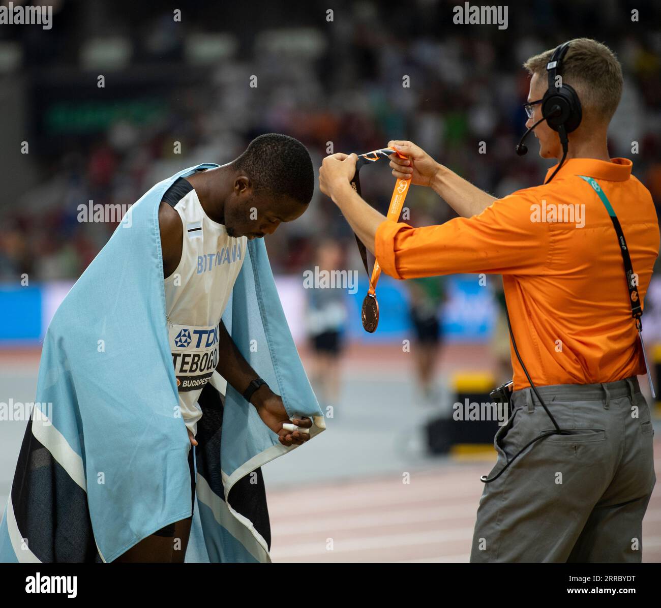 Letsile Tebogo Of Botswana Celebrates With His Bronze Medal After ...