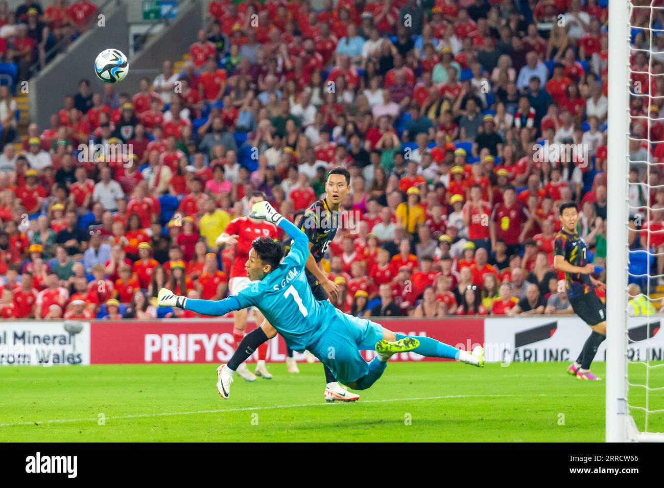 Cardiff City Stadium, Cardiff, UK. 7th Sep, 2023. International Football Friendly, Wales versus South Korea; Korea's Goalkeeper Seunggyu Kim with a diving save to keep the game level Credit: Action Plus Sports/Alamy Live News Stock Photo