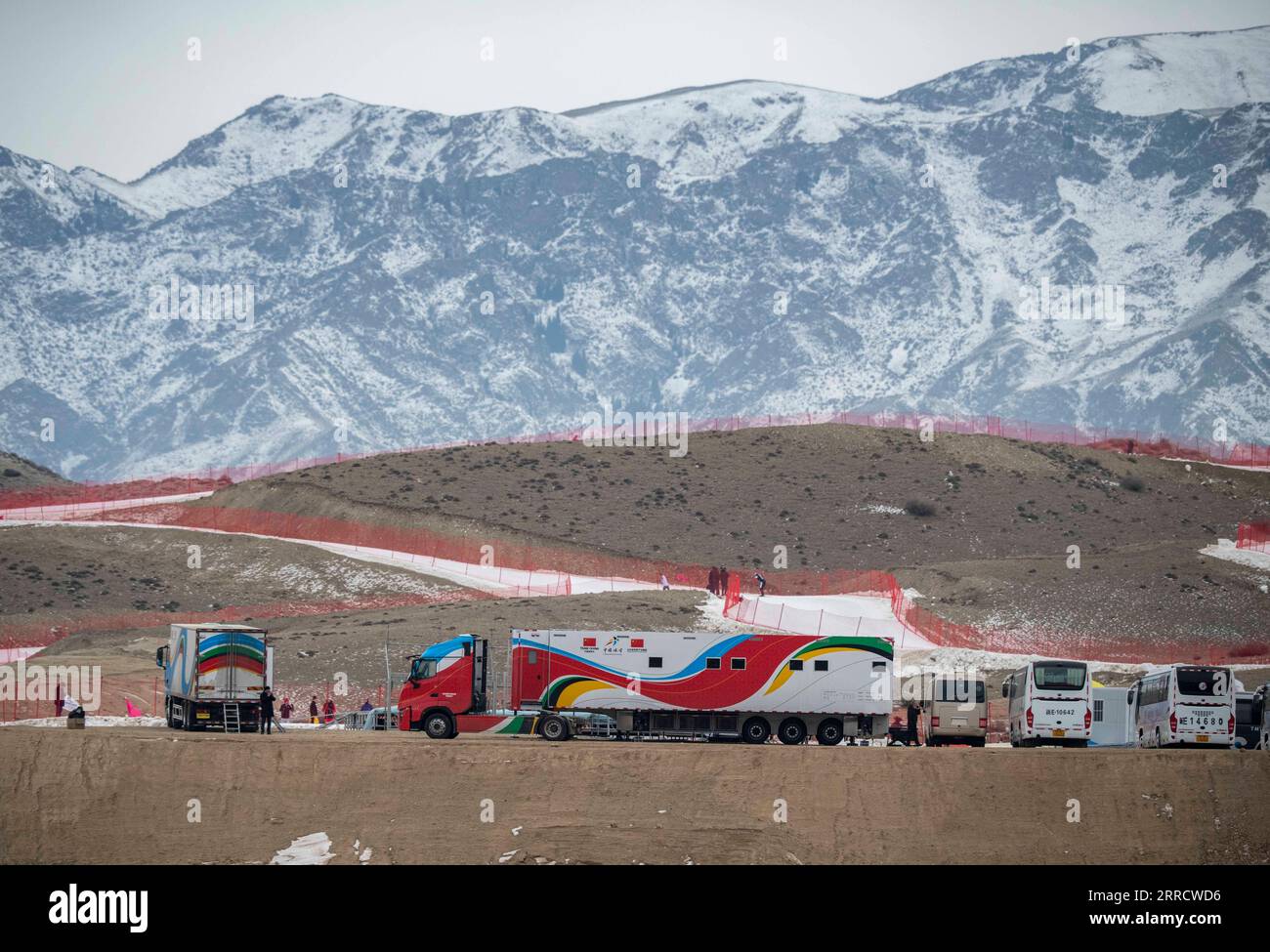 211119 -- WENQUAN, Nov. 19, 2021 -- Photo shows the new waxing truck in Wenquan County, northwest China s Xinjiang Uygur Autonomous Region, Nov. 17, 2021. China s very first self-developed waxing truck was deployed during the Chinese national cross-country skiing team training session for the 2022 Olympic Winter Games. It comes with 6 waxing benches, cabins for storaging and other uses.  SPCHINA-XINJIANG-CROSS-COUNTRY SKIING-WAXING TRUCK CN HuxHuhu PUBLICATIONxNOTxINxCHN Stock Photo