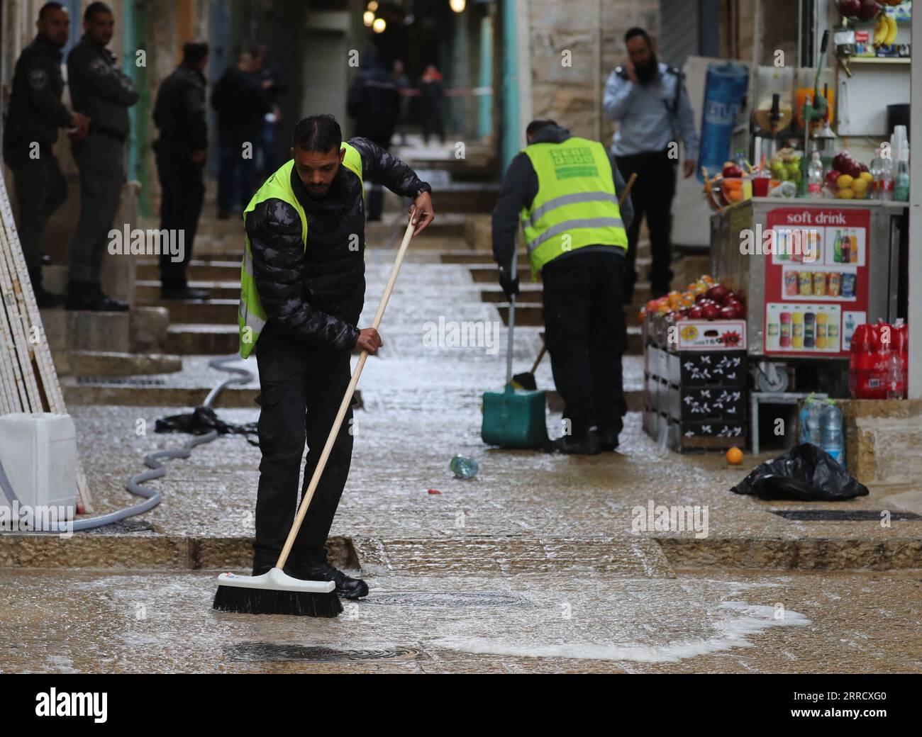 Mideast jerusalem shoting hi-res stock photography and images - Alamy