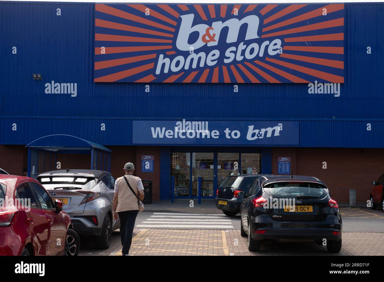 London, UK. 10 Aug 2023. A general view of a branch of discount homeware retailer B &M at Colindale Retail Park. The retailer is set to buy up to 51 W Stock Photo