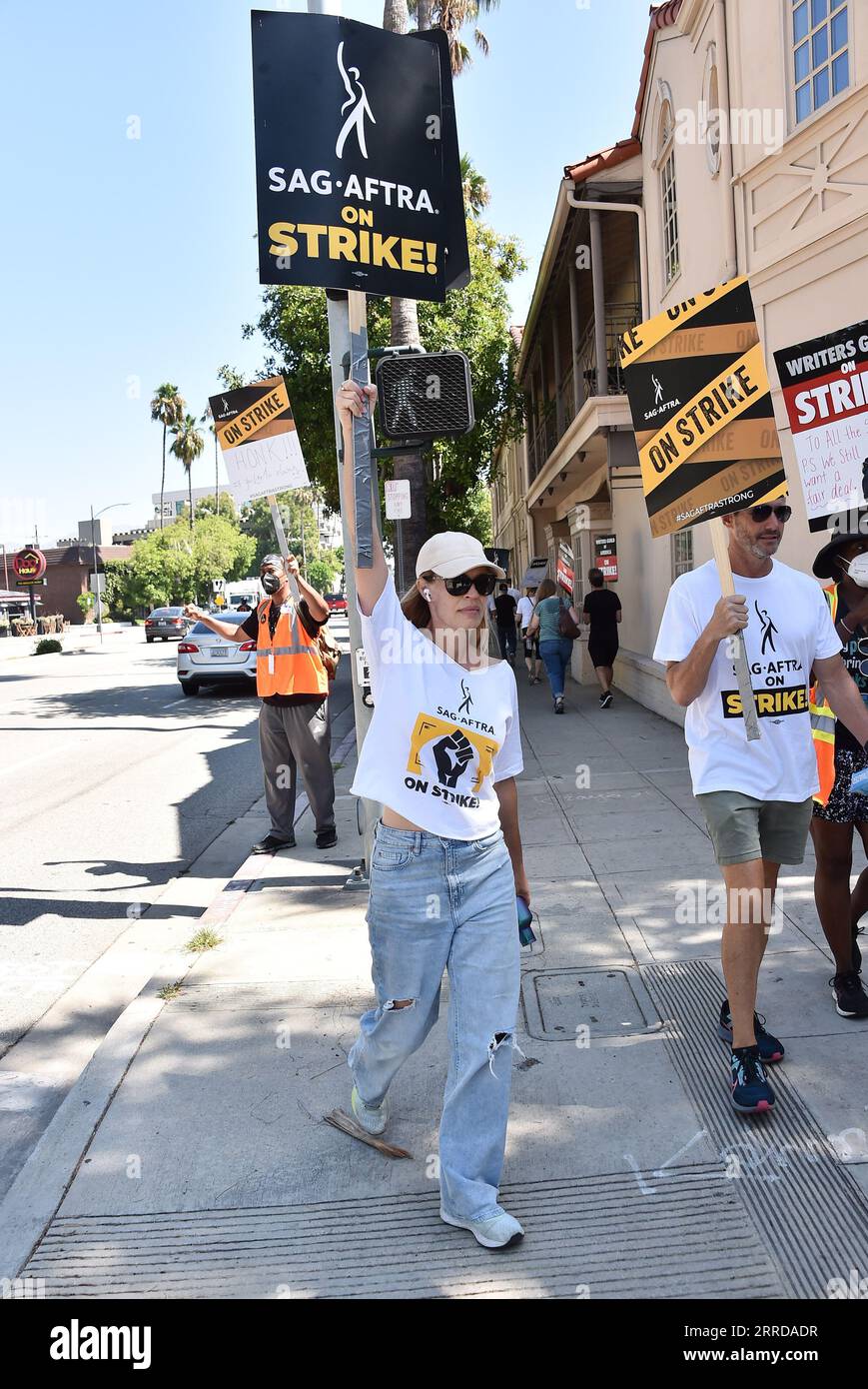 Burbank, USA. 07th Sep, 2023. Jeri Ryan joins SAG-AFTRA & WGA members