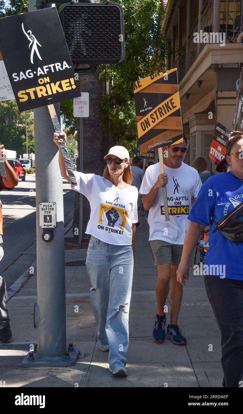 Burbank, USA. 07th Sep, 2023. Jeri Ryan joins SAG-AFTRA & WGA members