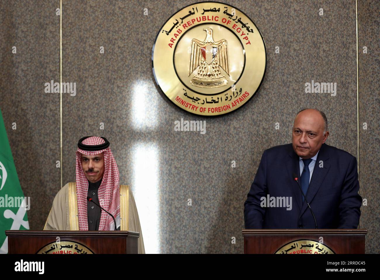 211216 -- CAIRO, Dec. 16, 2021  -- Egyptian Foreign Minister Sameh Shoukry R and Saudi Arabian Foreign Minister Prince Faisal bin Farhan Al Saud attend a joint press conference after their meeting in Cairo, Egypt, on Dec. 16, 2021. Egyptian Foreign Minister Sameh Shoukry and his Saudi Arabian counterpart Prince Faisal bin Farhan Al Saud on Thursday agreed to boost cooperation in maintaining regional security and stability. Str/ EGYPT-CAIRO-FM-SAUDI FM-MEETING Xinhua PUBLICATIONxNOTxINxCHN Stock Photo