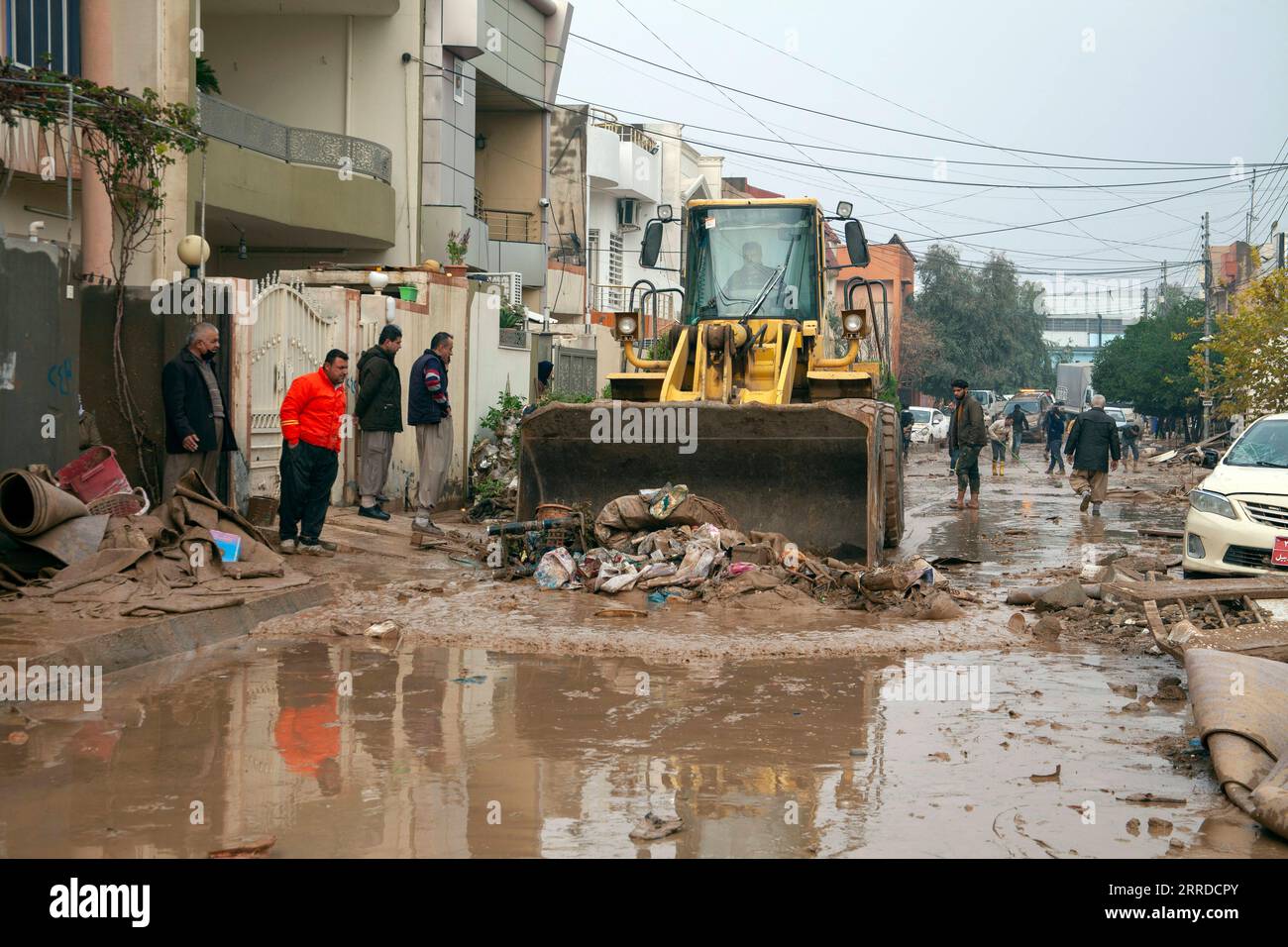 Irak, Übschwemmungen nach Unwetter in Region Erbil 211217 -- ERBIL IRAQ