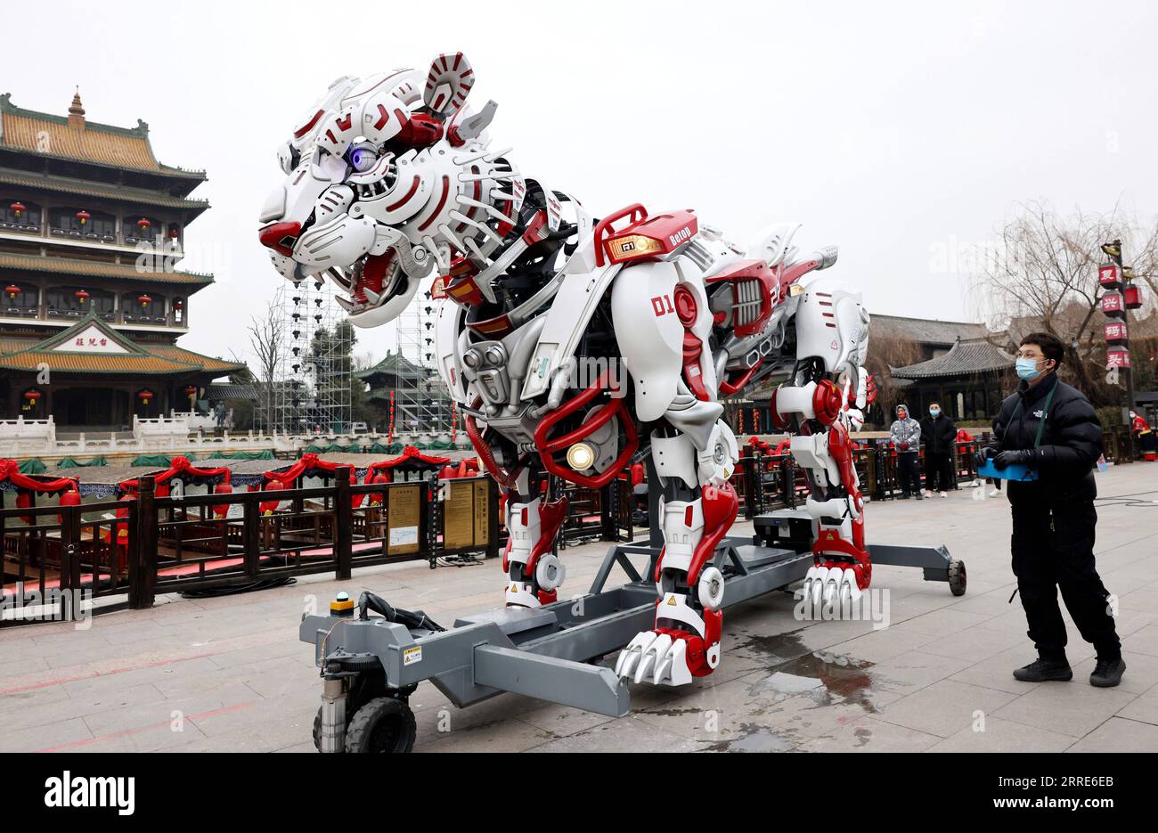 220201 -- BEIJING, Feb. 1, 2022 -- A tiger-shaped robot is seen in Zaozhuang City, east China s Shandong Province, Jan. 23, 2022. With the arrival of Chinese New Year on Tuesday, the country enters the Year of the Tiger. Tiger, one of the 12 animal signs of the Chinese zodiac, symbolizes strength, bravery and fearlessness. Photo by /Xinhua CHINA-LUNAR NEW YEAR-YEAR OF TIGER CN SunxZhongzhe PUBLICATIONxNOTxINxCHN Stock Photo