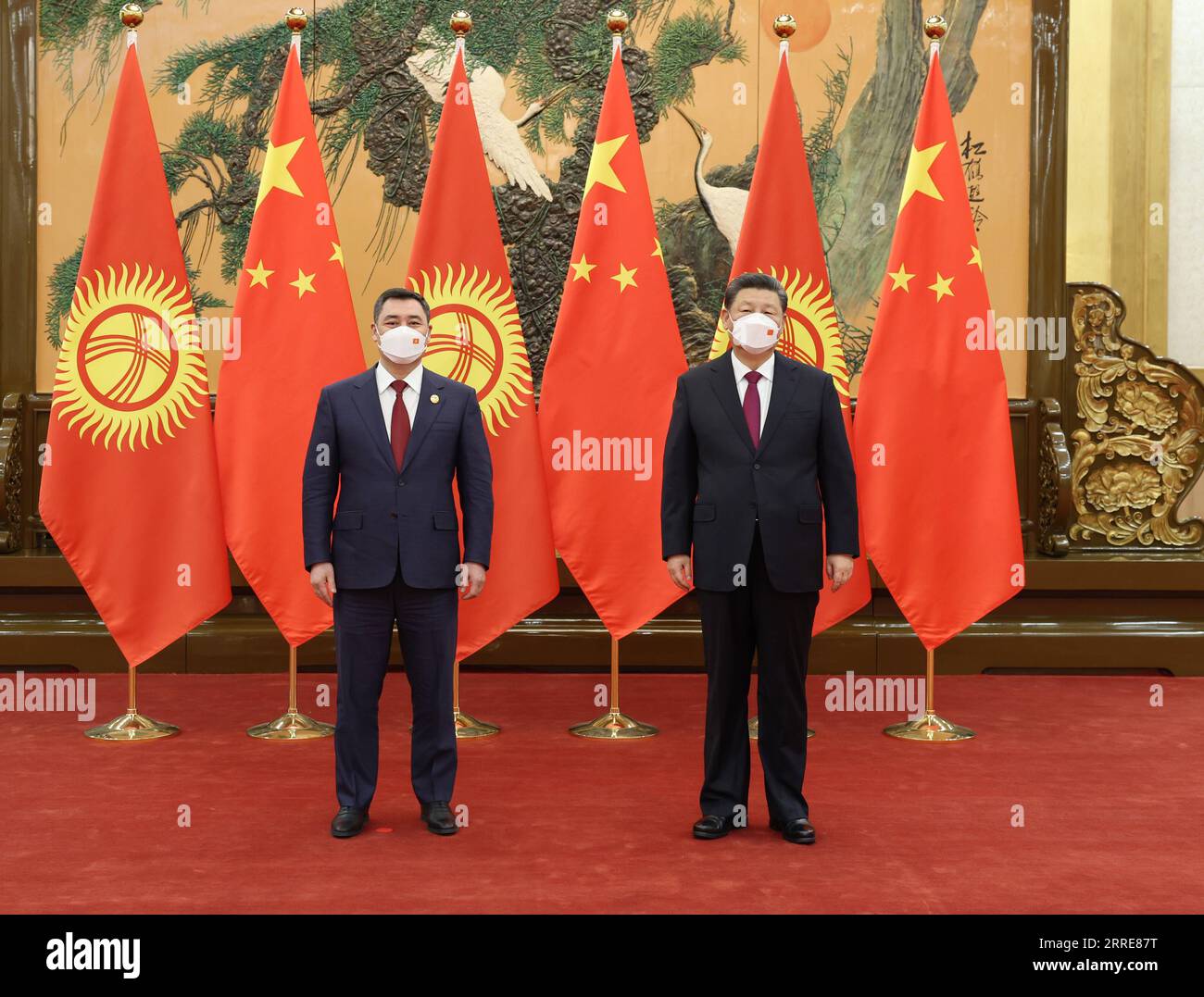 220206 -- BEIJING, Feb. 6, 2022 -- Chinese President Xi Jinping meets with Kyrgyz President Sadyr Zhaparov, who came to China for the opening ceremony of the Beijing 2022 Olympic Winter Games, at the Great Hall of the People in Beijing, capital of China, Feb. 6, 2022.  CHINA-BEIJING-XI JINPING-KYRGYZ PRESIDENT-MEETING CN DingxLin PUBLICATIONxNOTxINxCHN Stock Photo